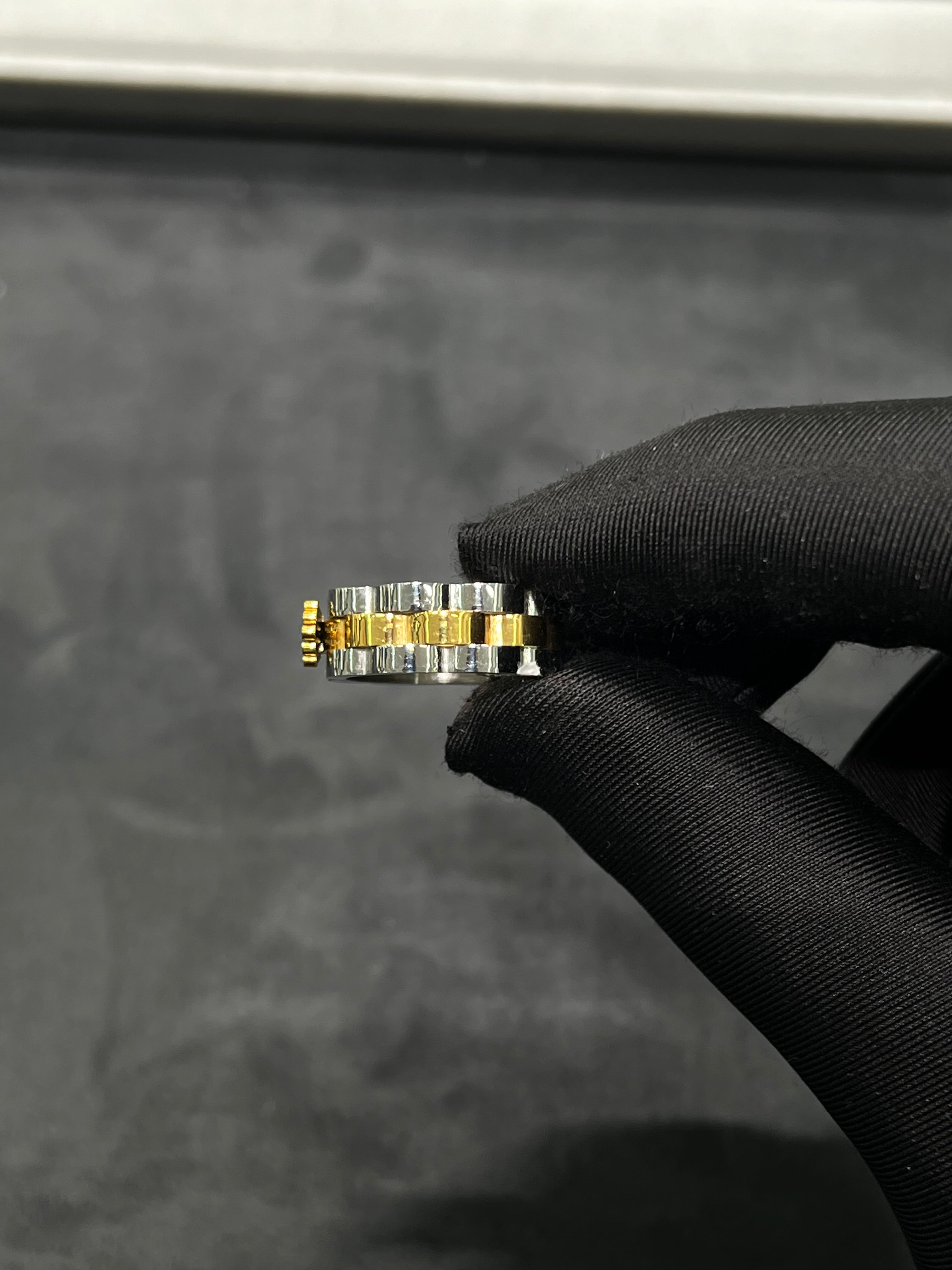 خاتم رولكس ذهبي في الفضي عريض