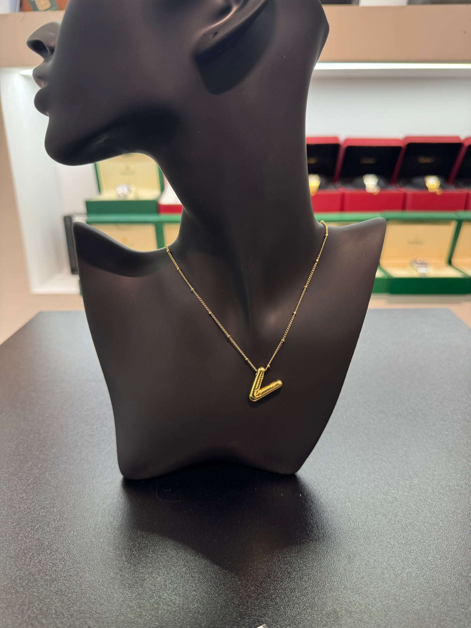 قلادة إنيشال بالحرف | Initiale Letter Necklace