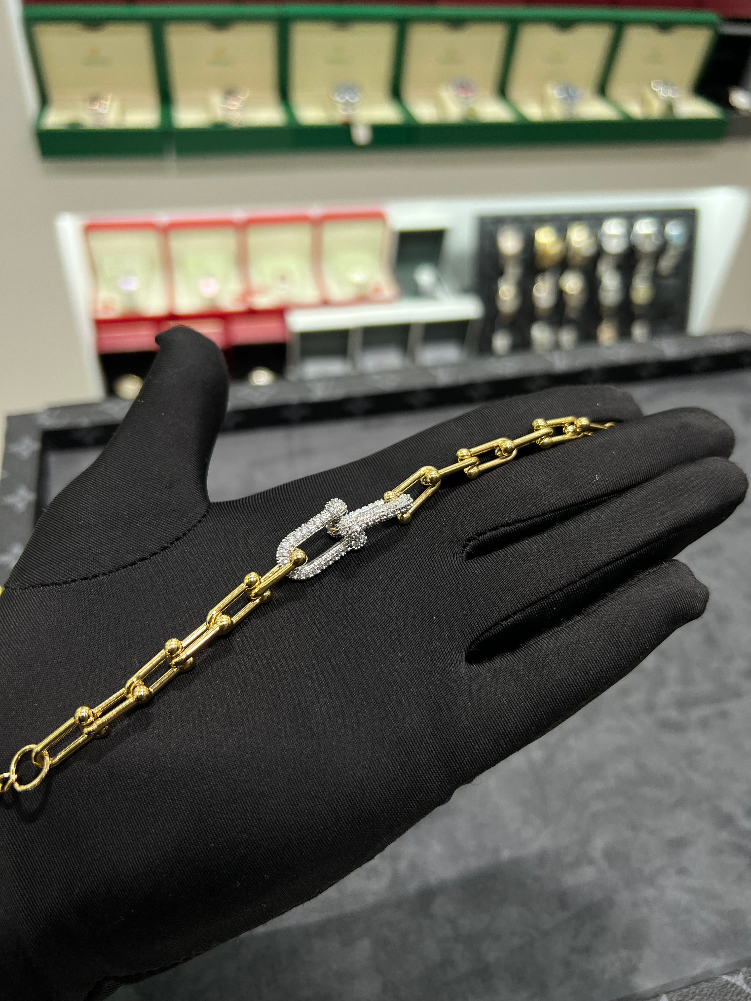 انسيال تيفاني المرصع