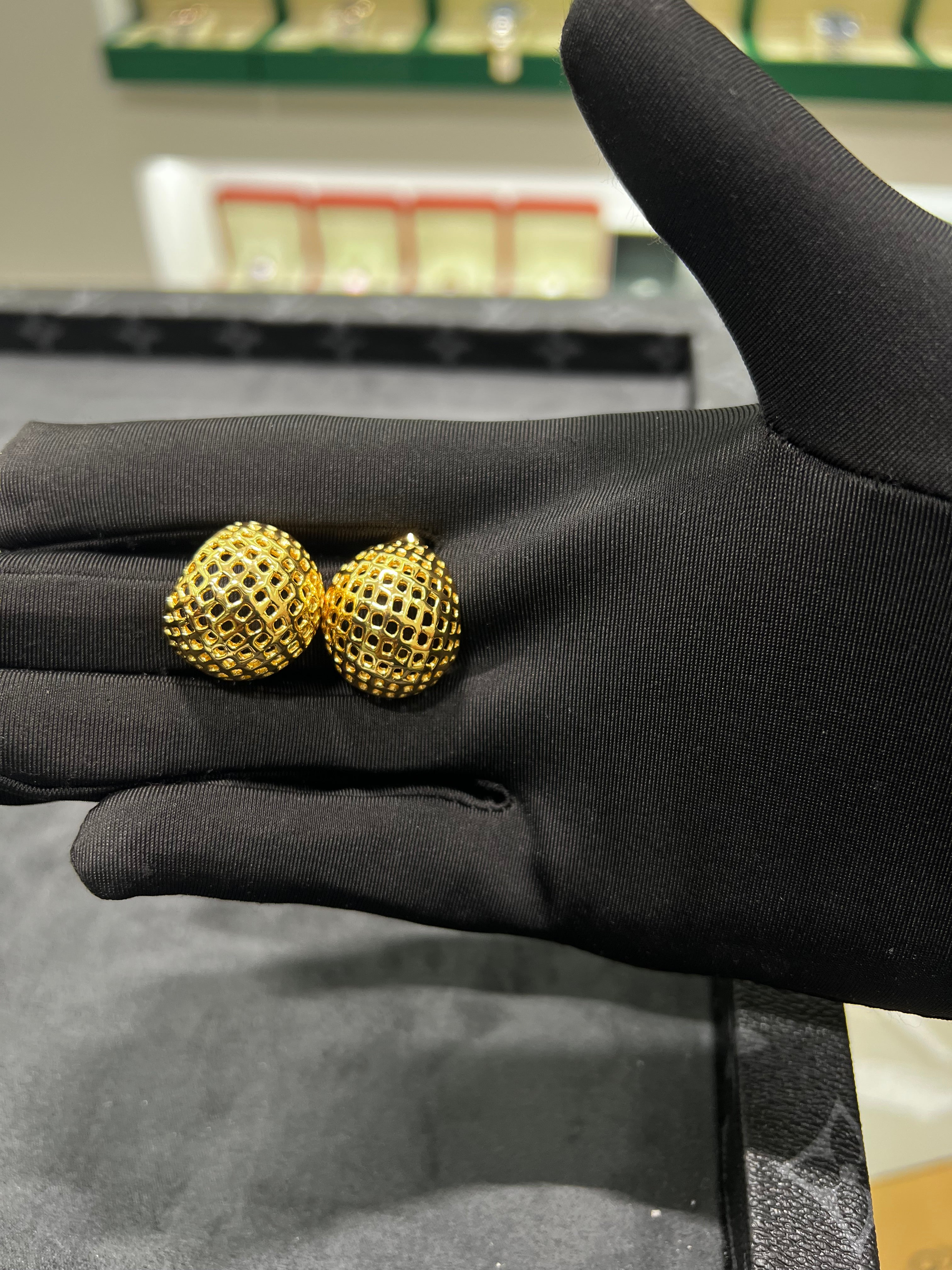 أقراط أذن المشبك المجوف