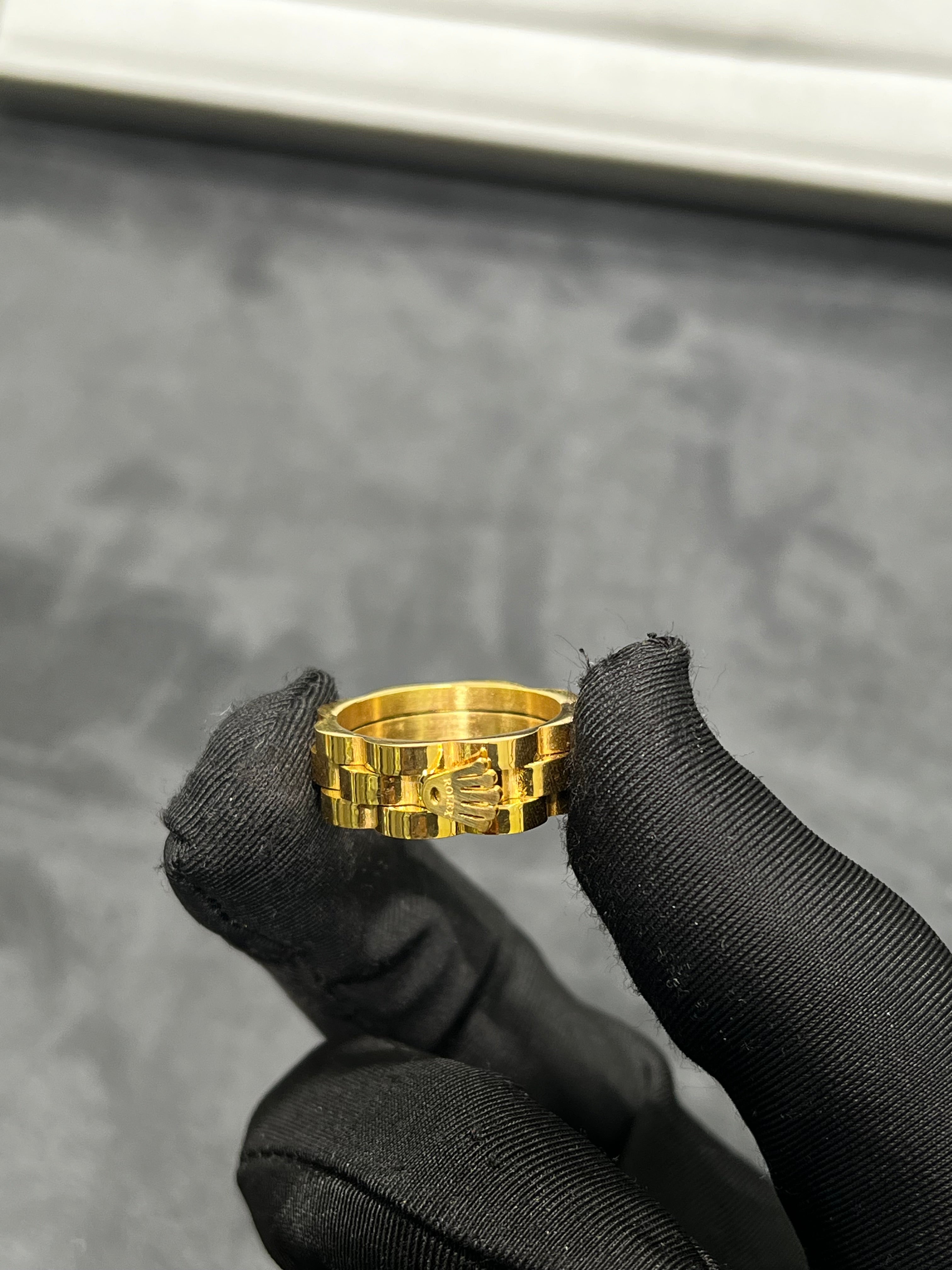 خاتم رولكس ذهبي عريض