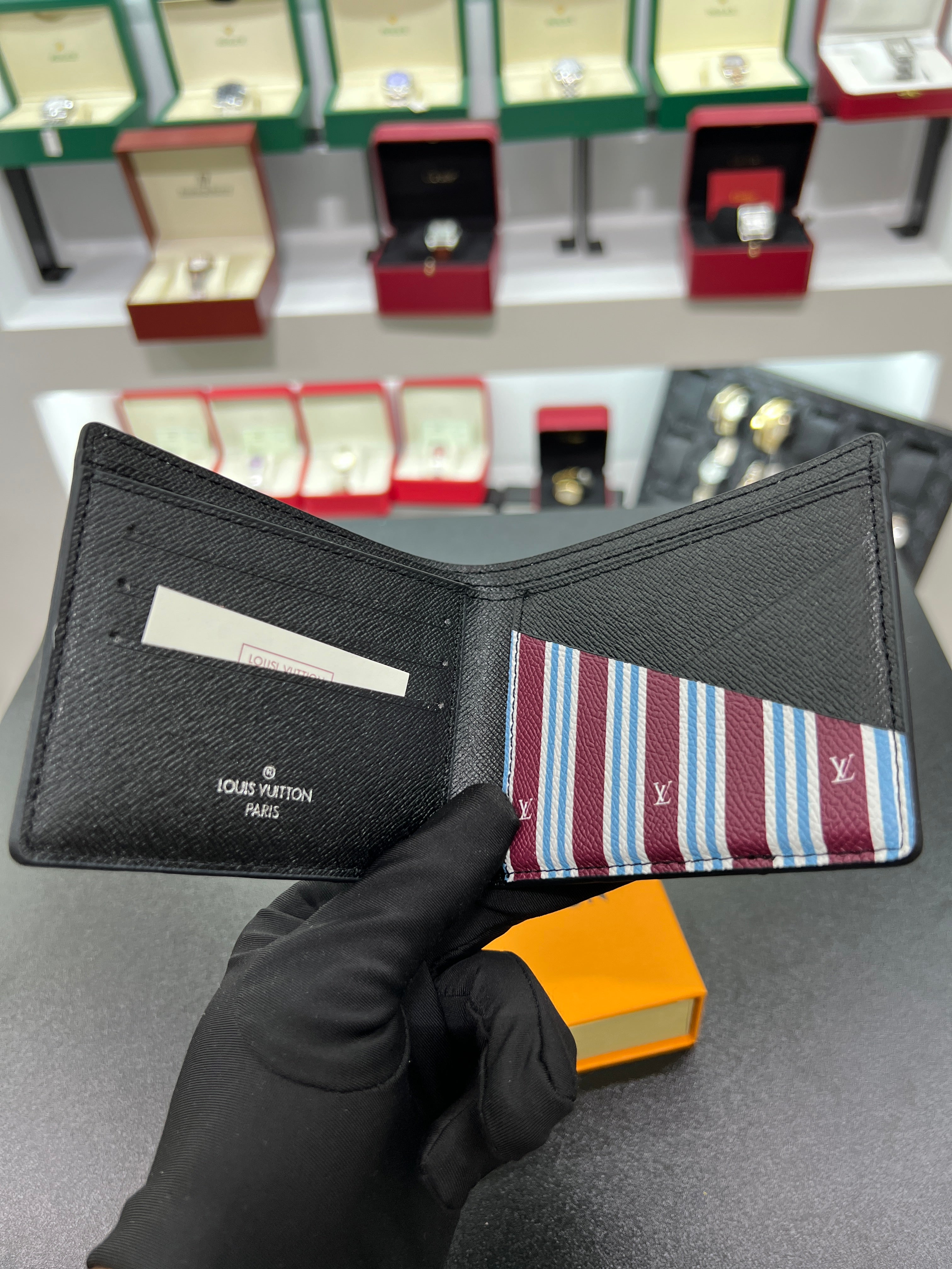 Multiple Wallet – Blue Monogram