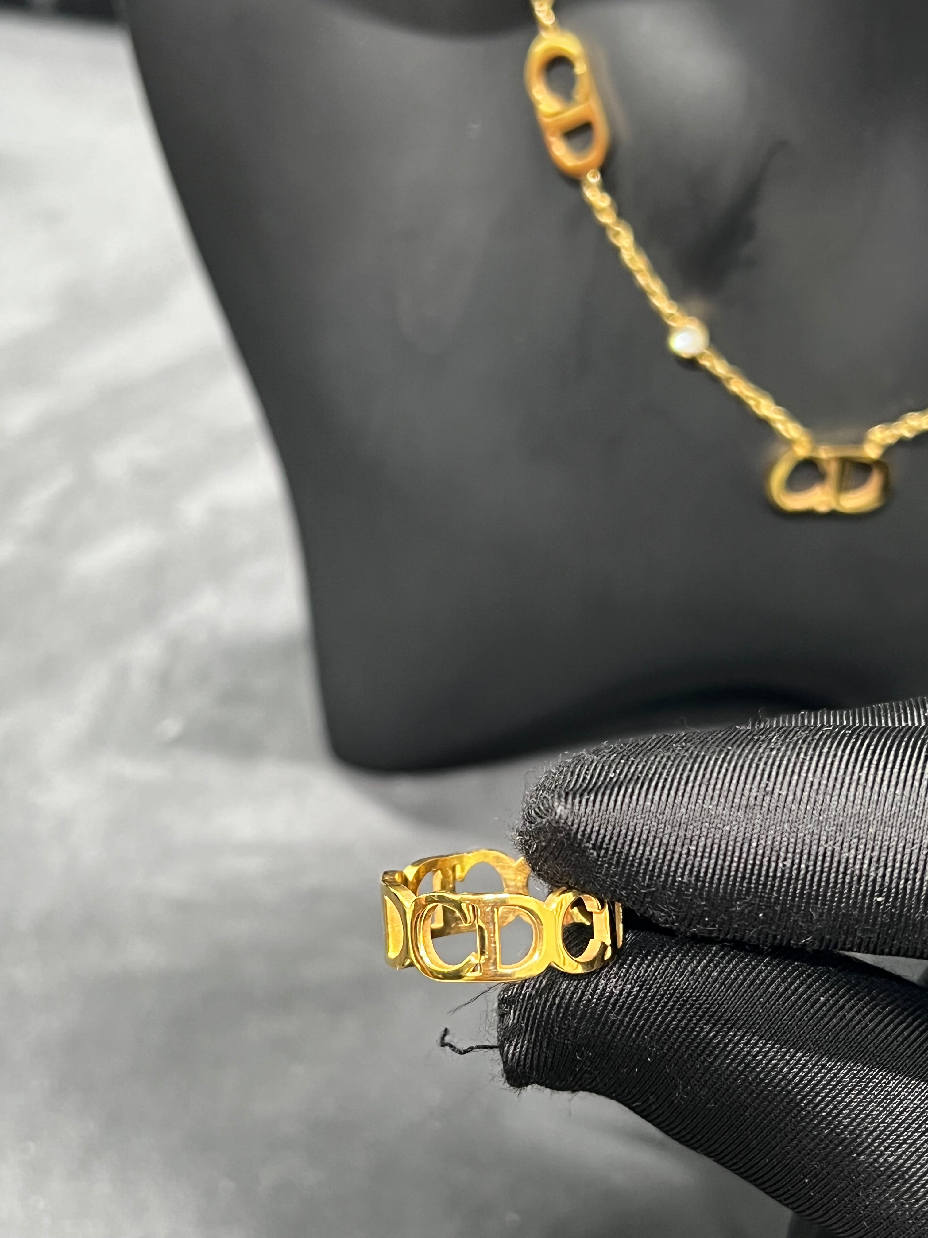 طقم CDبلخاتم