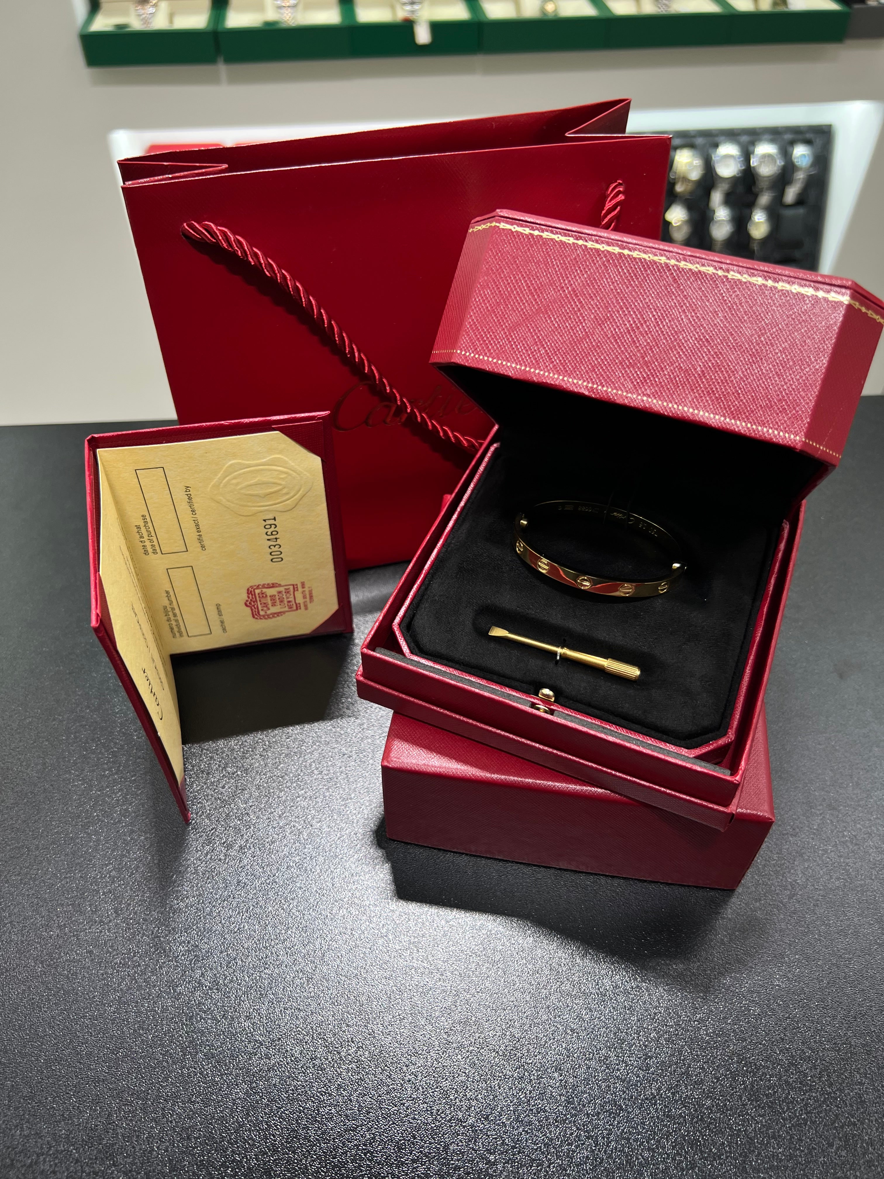 سوار Cartiėr LOVE مقاس 19