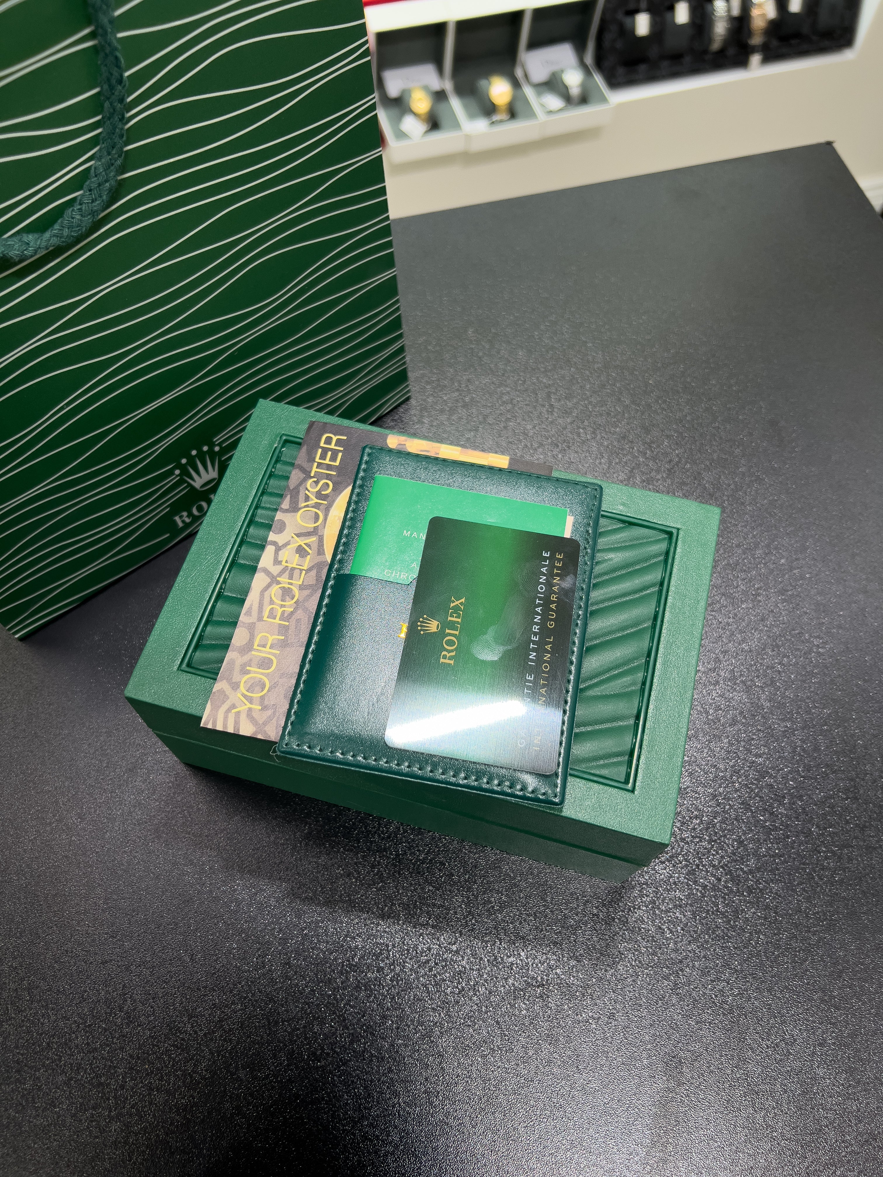 GMT-Master II “Batgirl” – Black Dial Jubilee