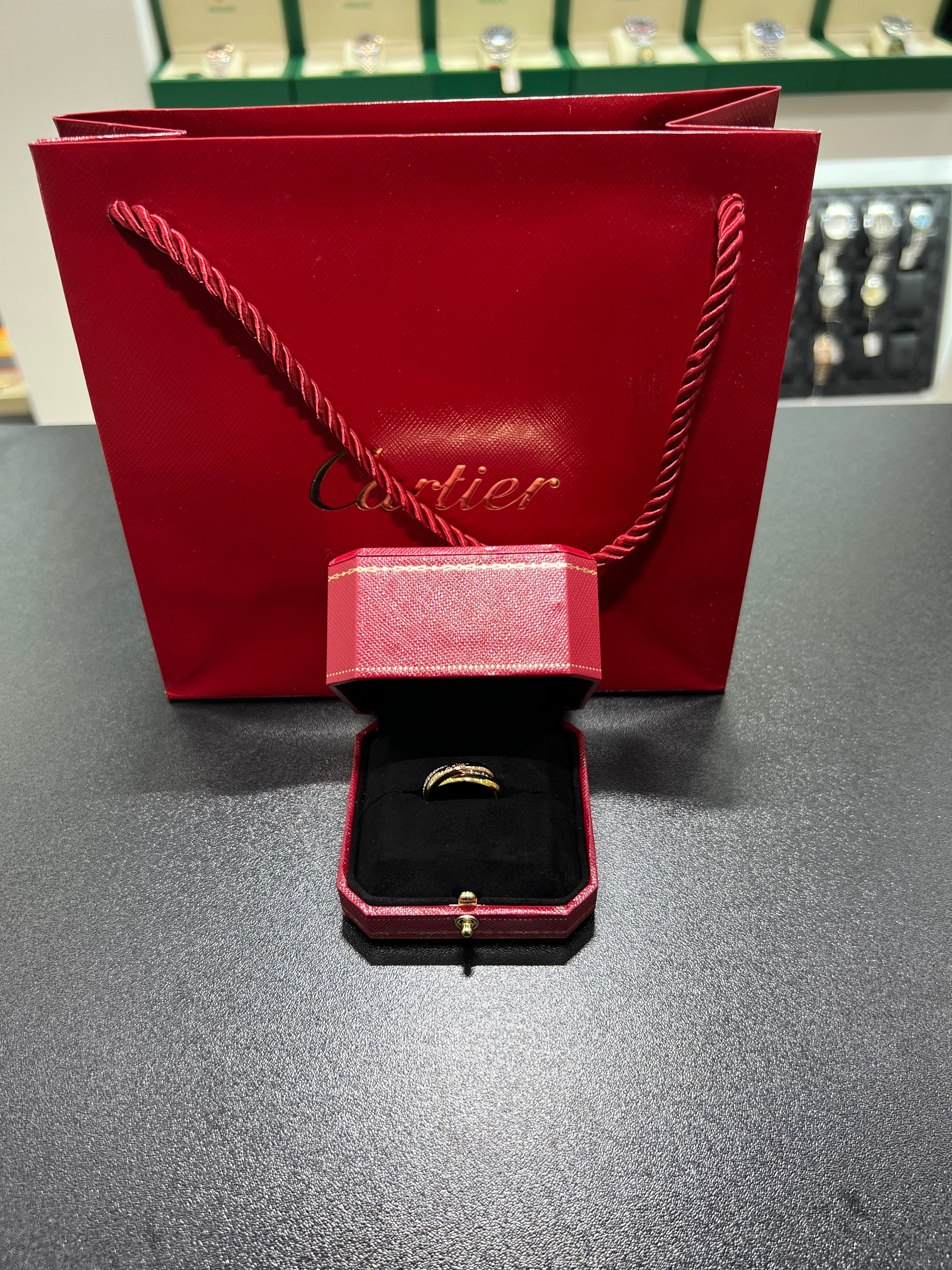 خاتم Cartiėr ترينيتي مرصع