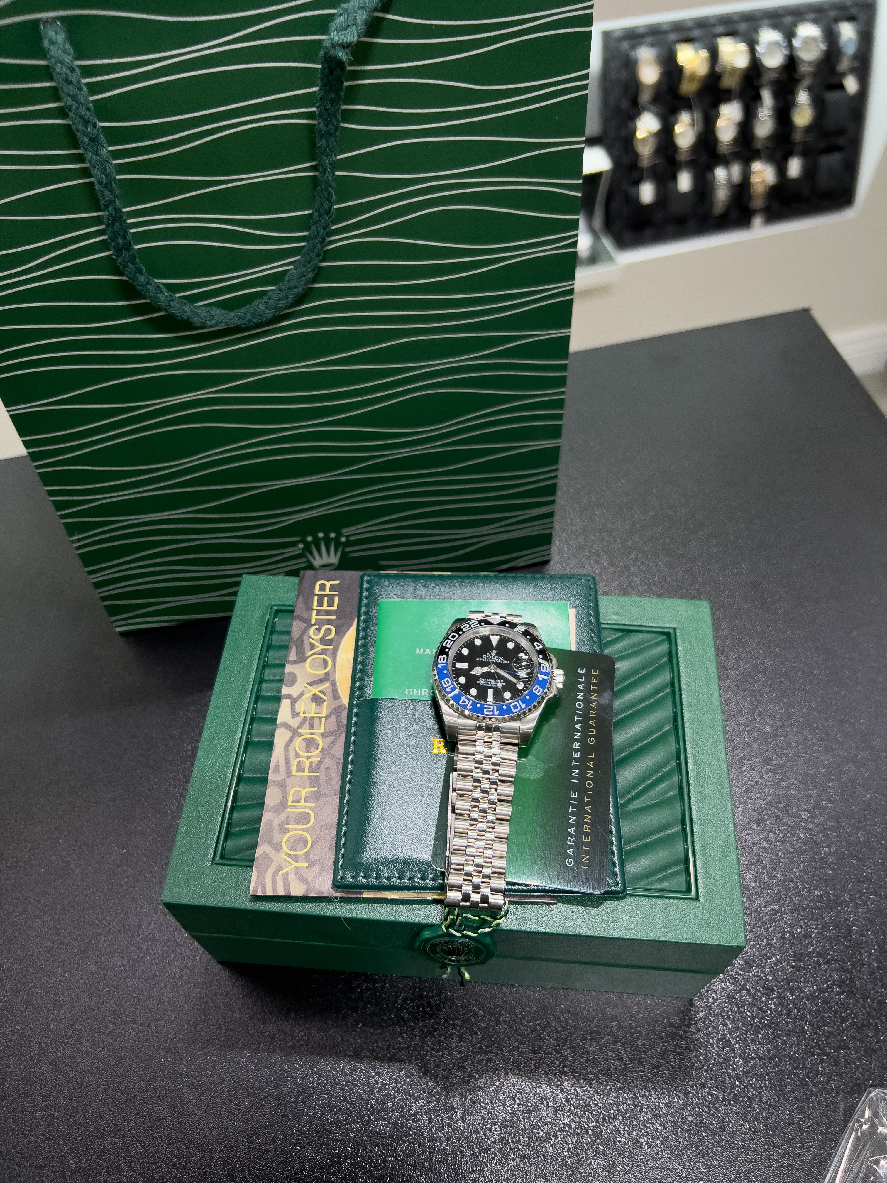 GMT-Master II “Batgirl” – Black Dial Jubilee