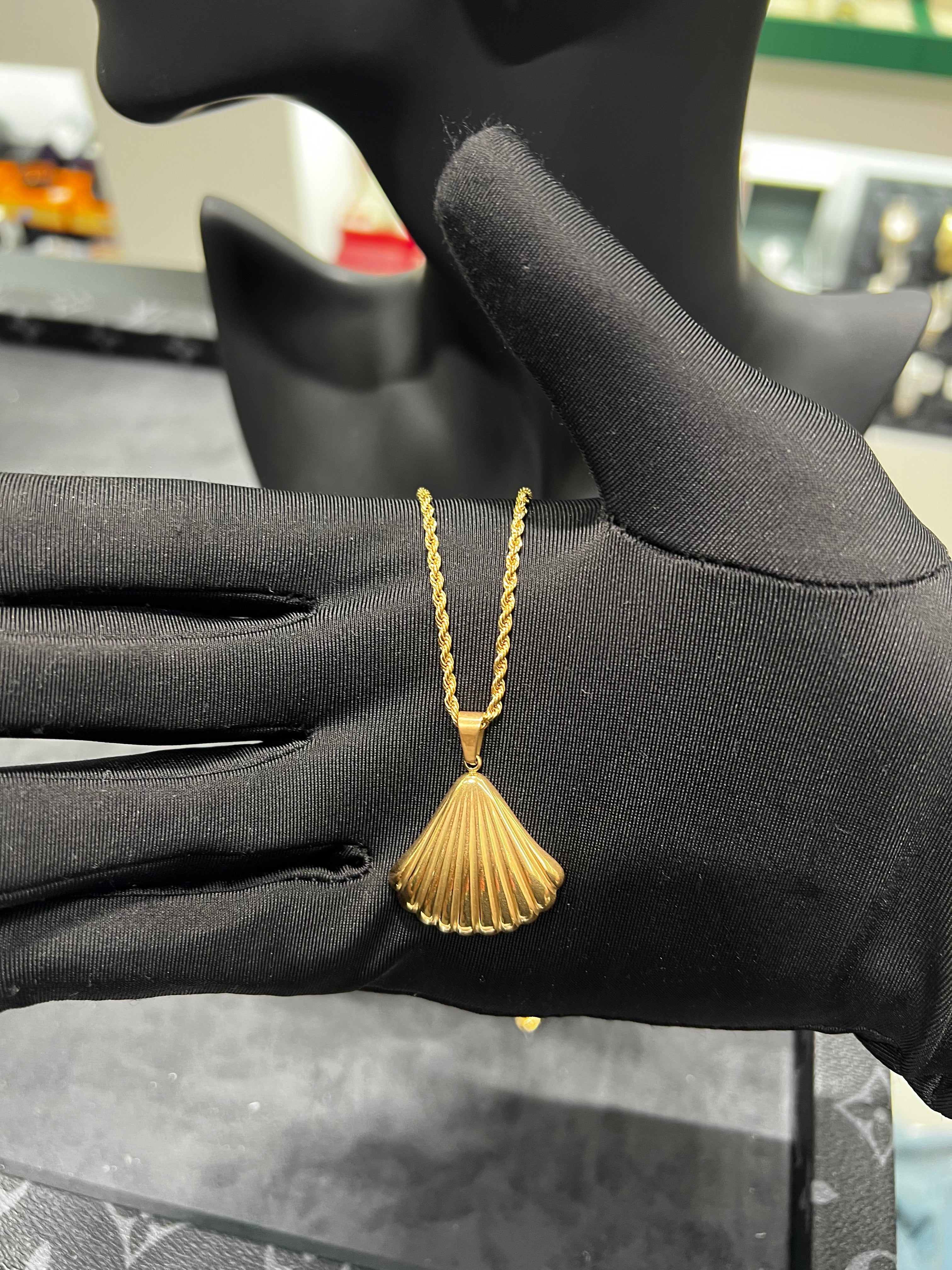 سلسال الصدفه كبير