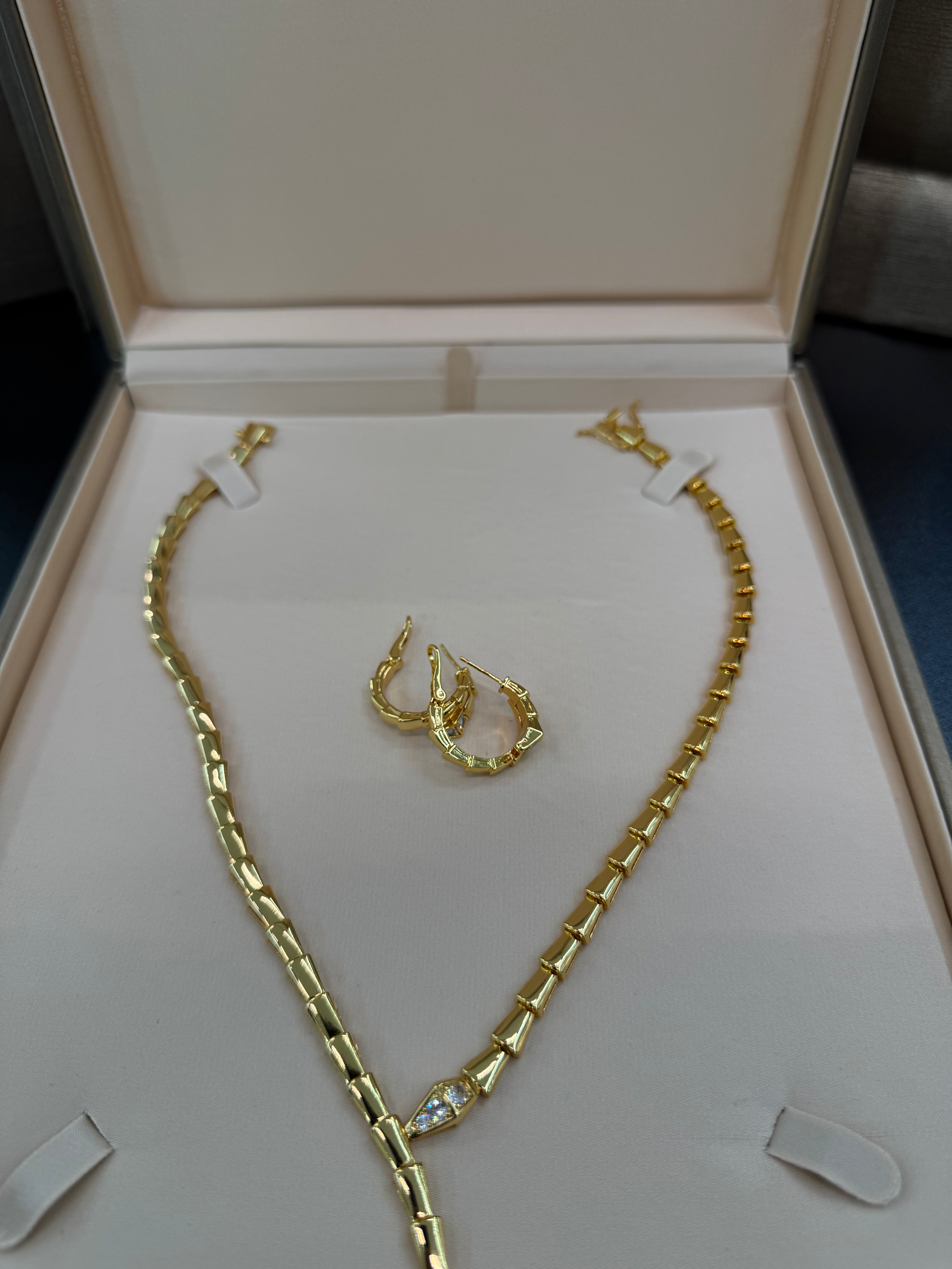 Serpenti Style Gold Necklace Set