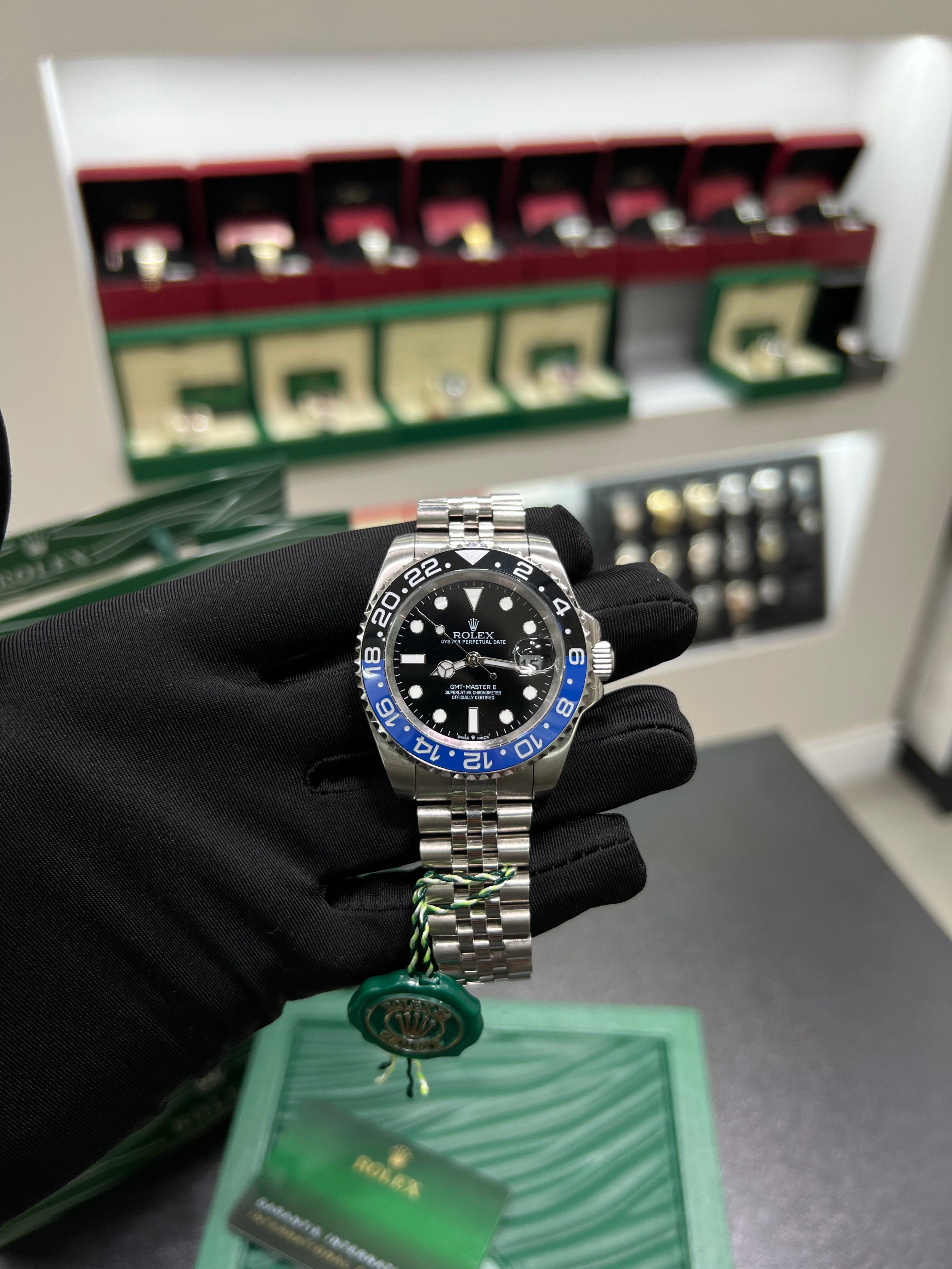 GMT-Master II “Batgirl” – Black Dial Jubilee