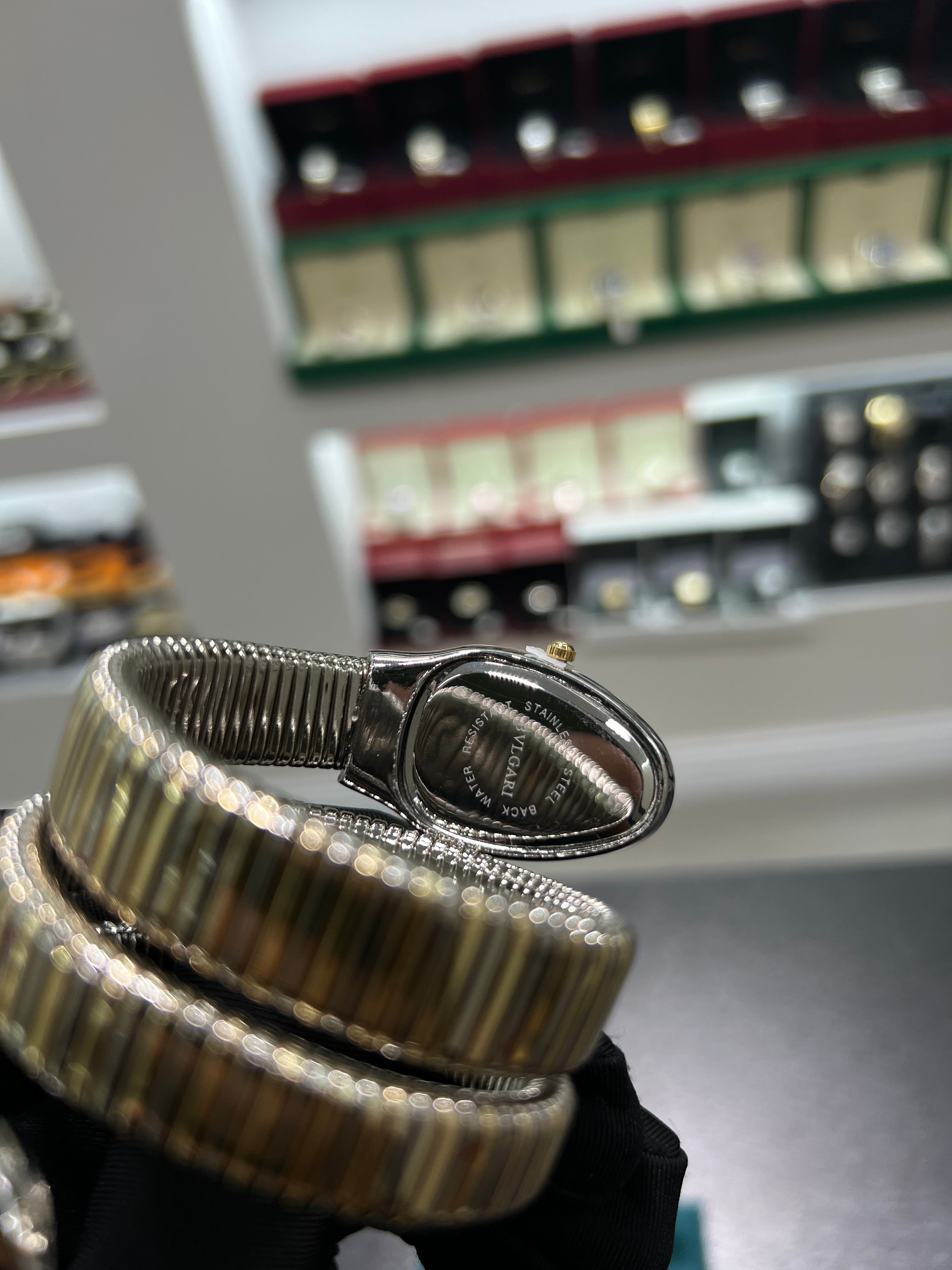 Serpenti in gold & silver (من دون علبه)