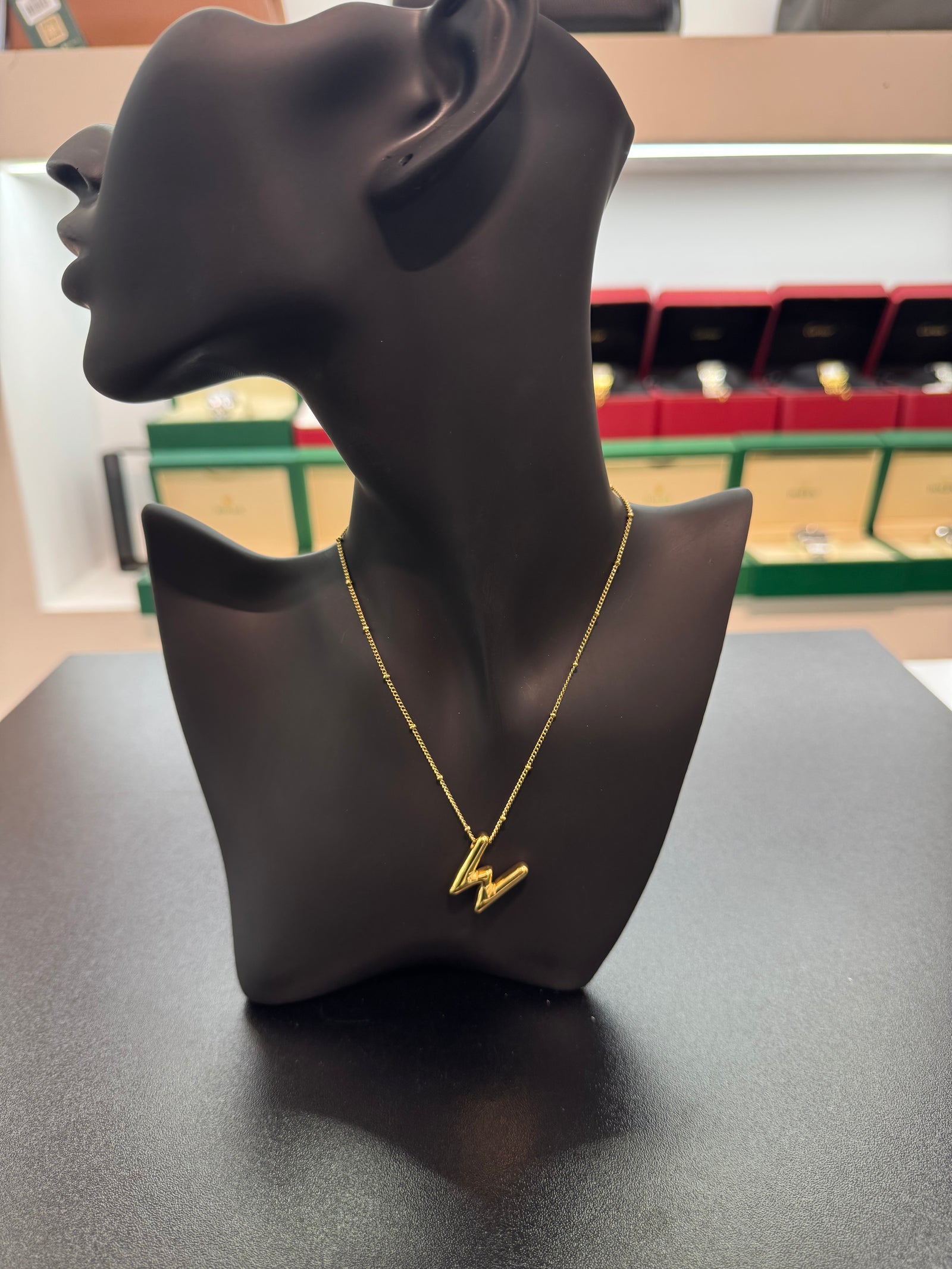 قلادة إنيشال بالحرف | Initiale Letter Necklace