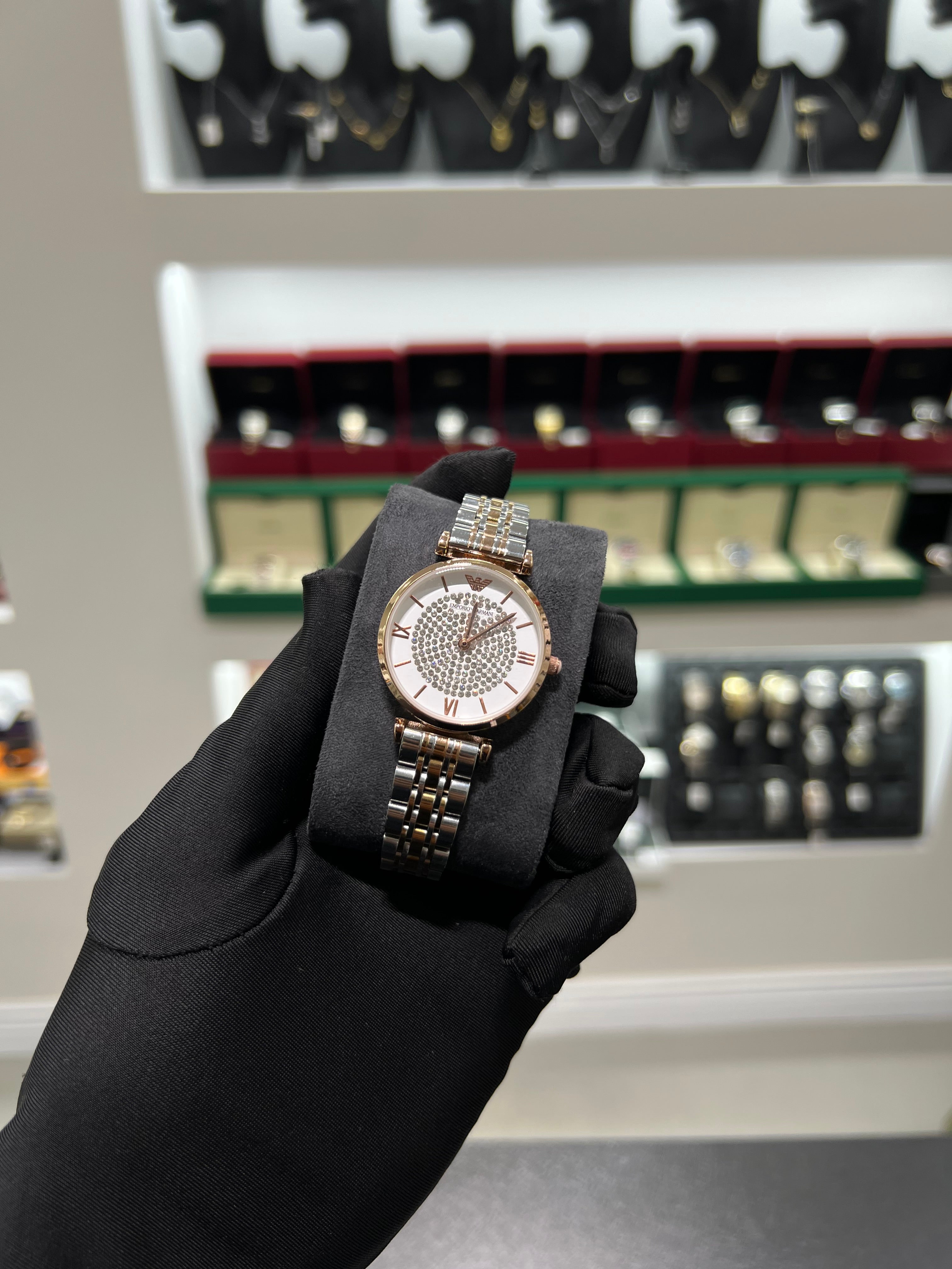 Armanį watch, two-tone, studded lens, من دون علبه جوده رقم 2