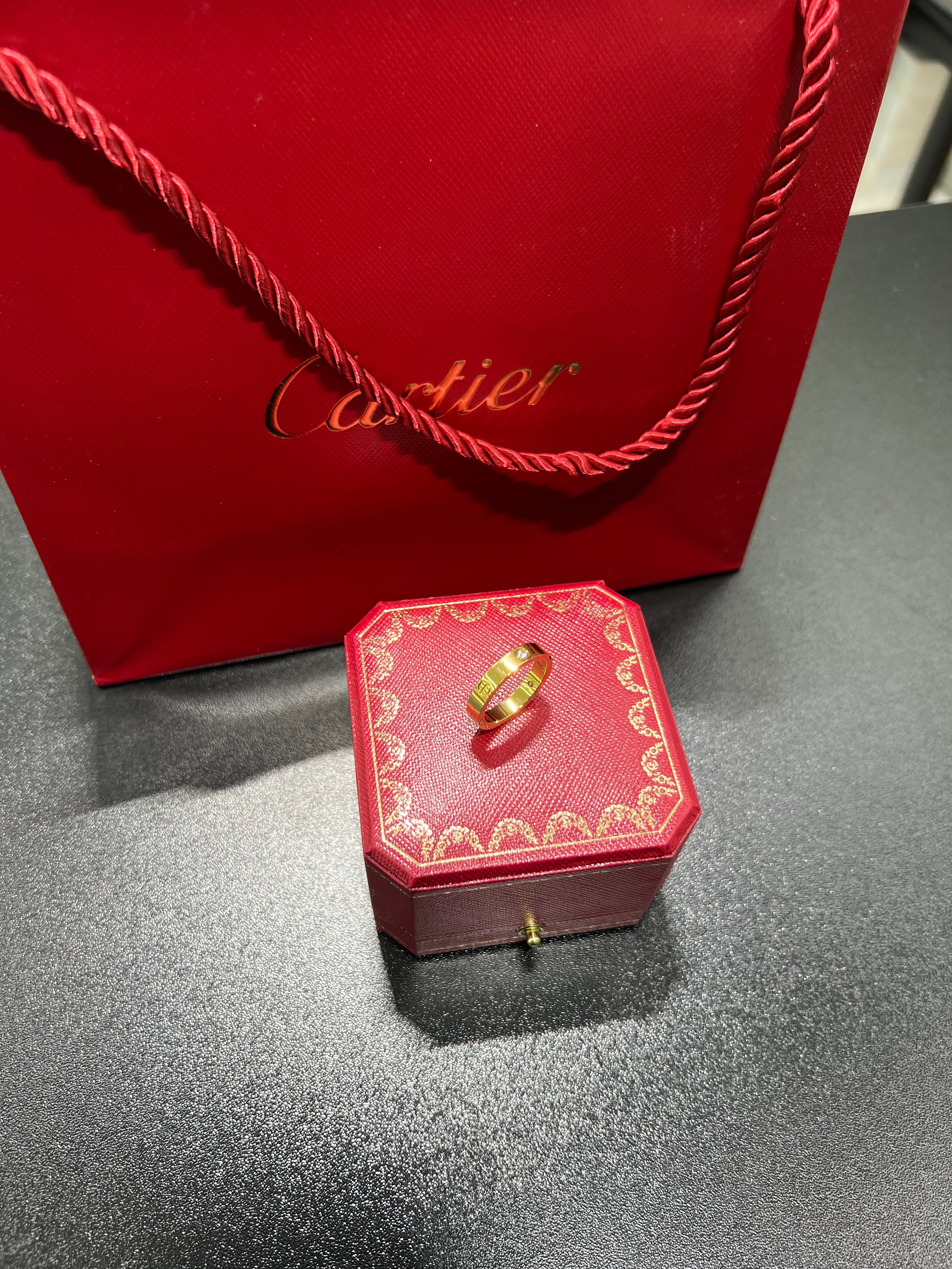 خاتم Cartiėr Love مرصع مختوم