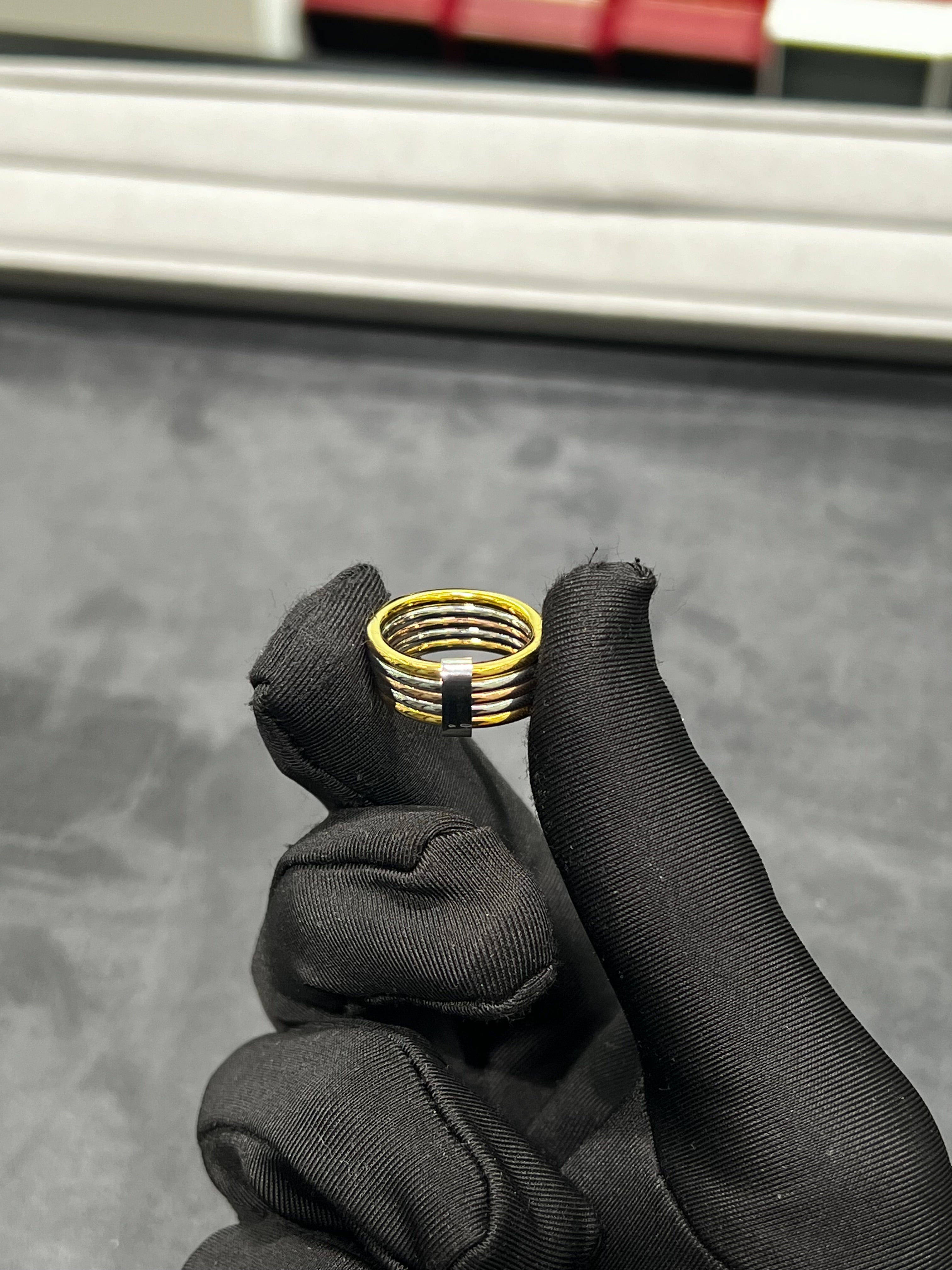 خاتم كارتير الوان التلاثه