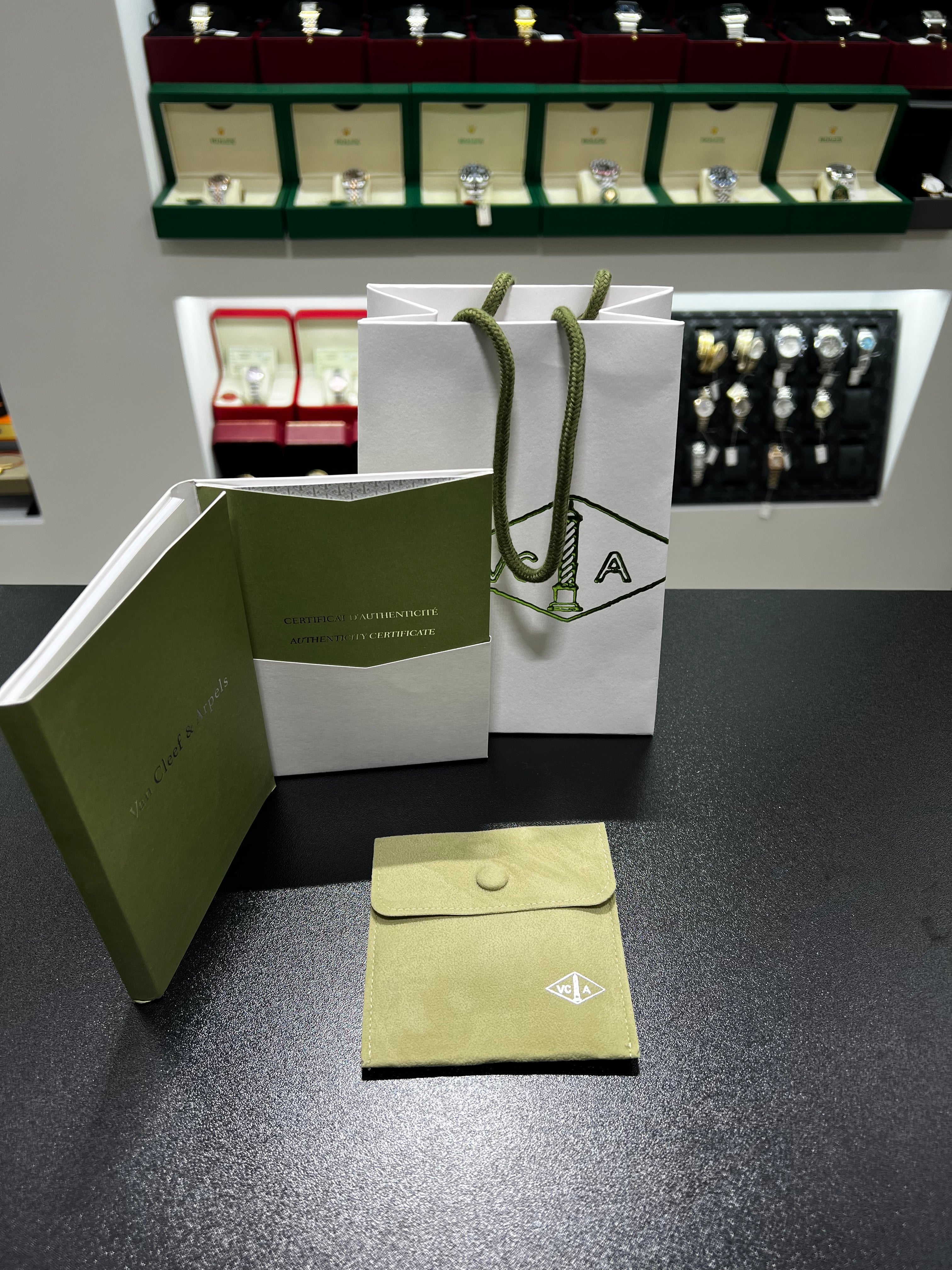 Perlée ring Vąn cleėf & Arplėls