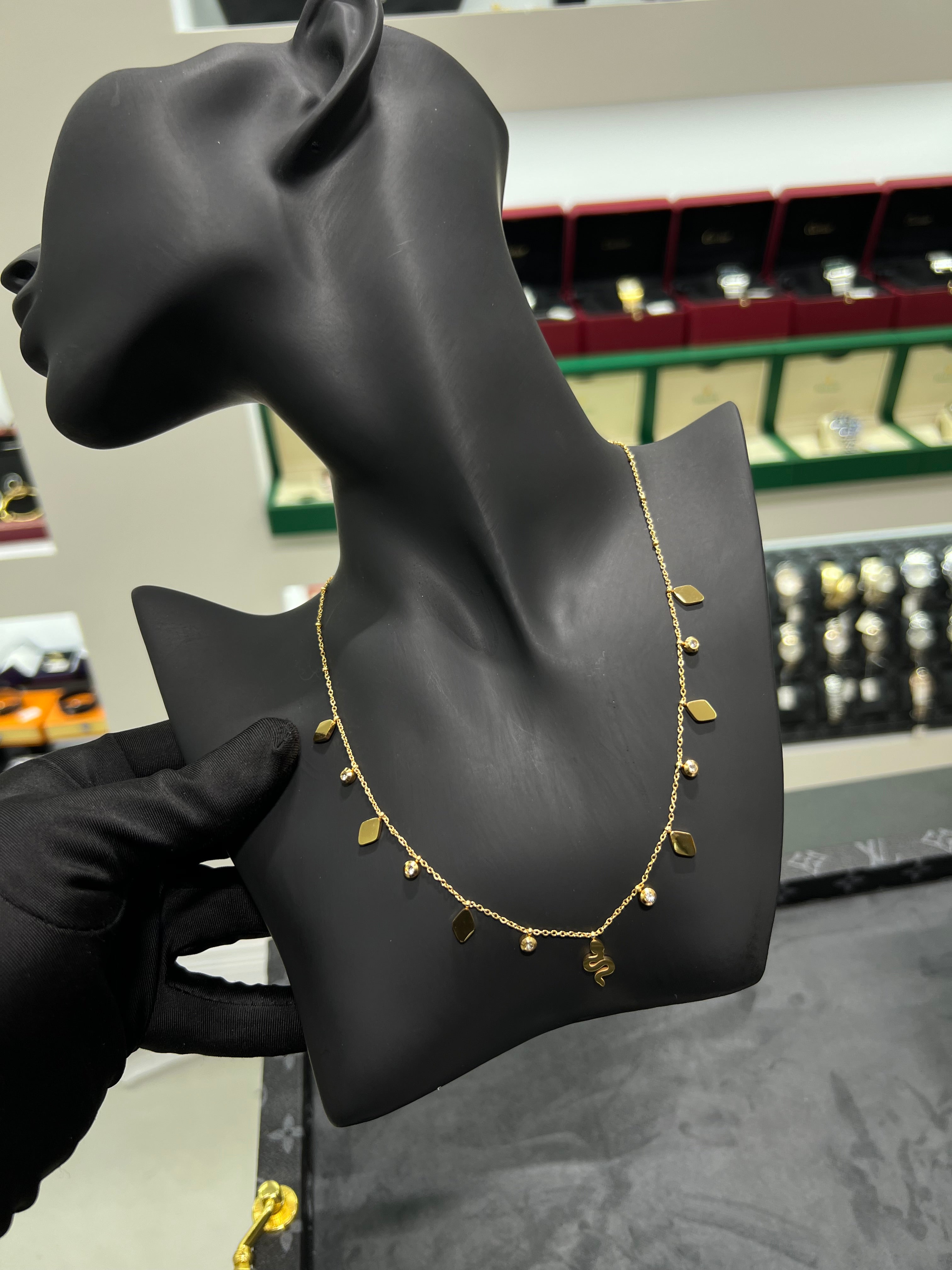 سلسال بشكل دايموند