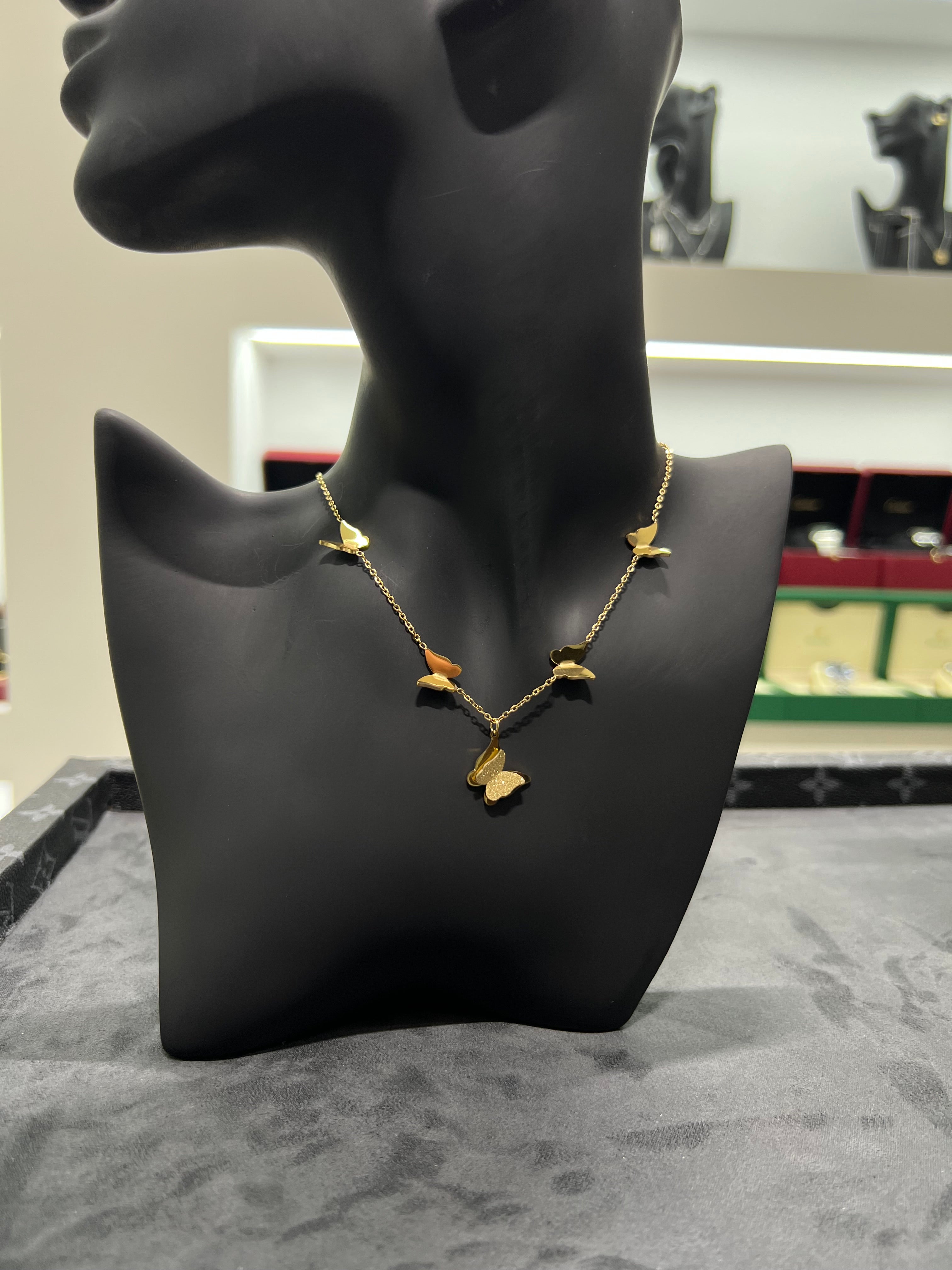 سلسال الفراشات