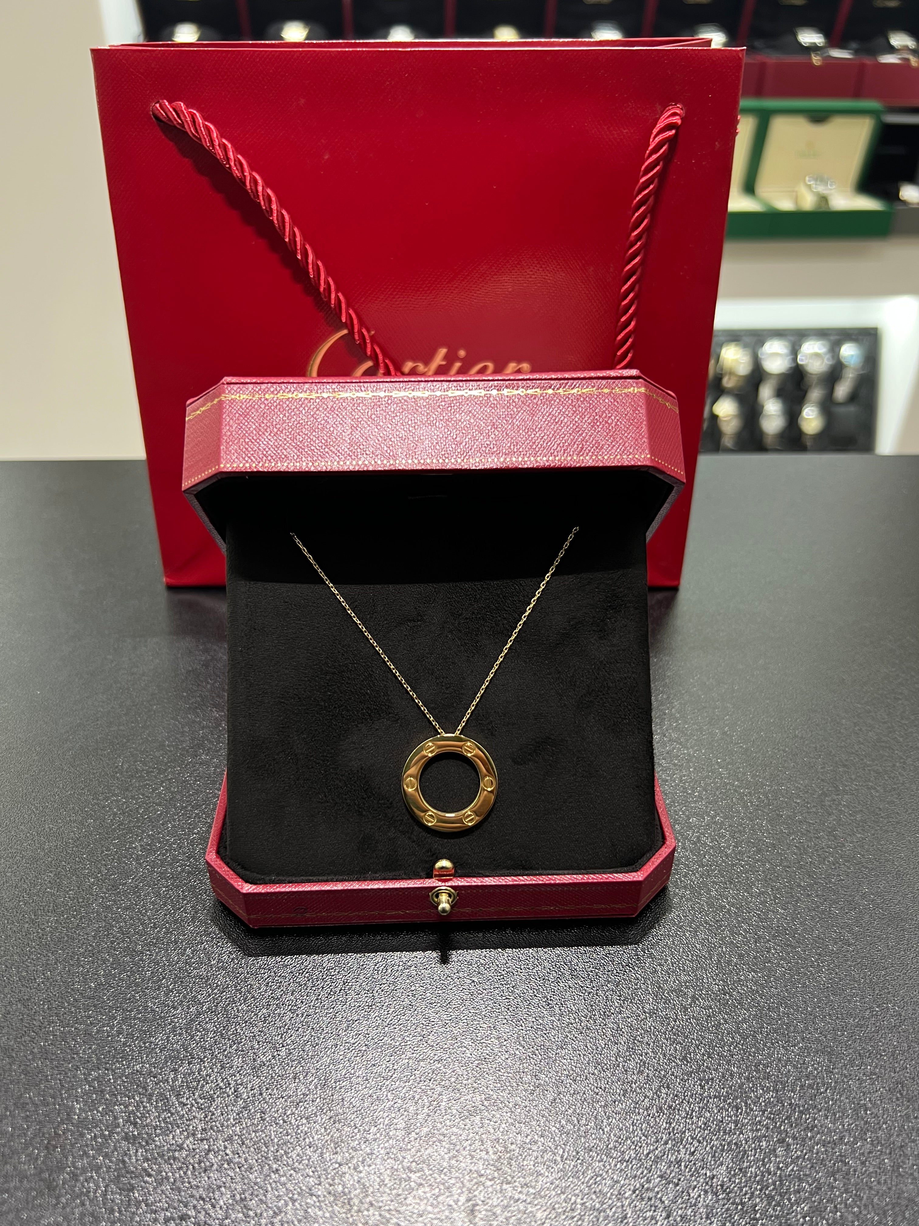 سلسال Cartiėr LOVE