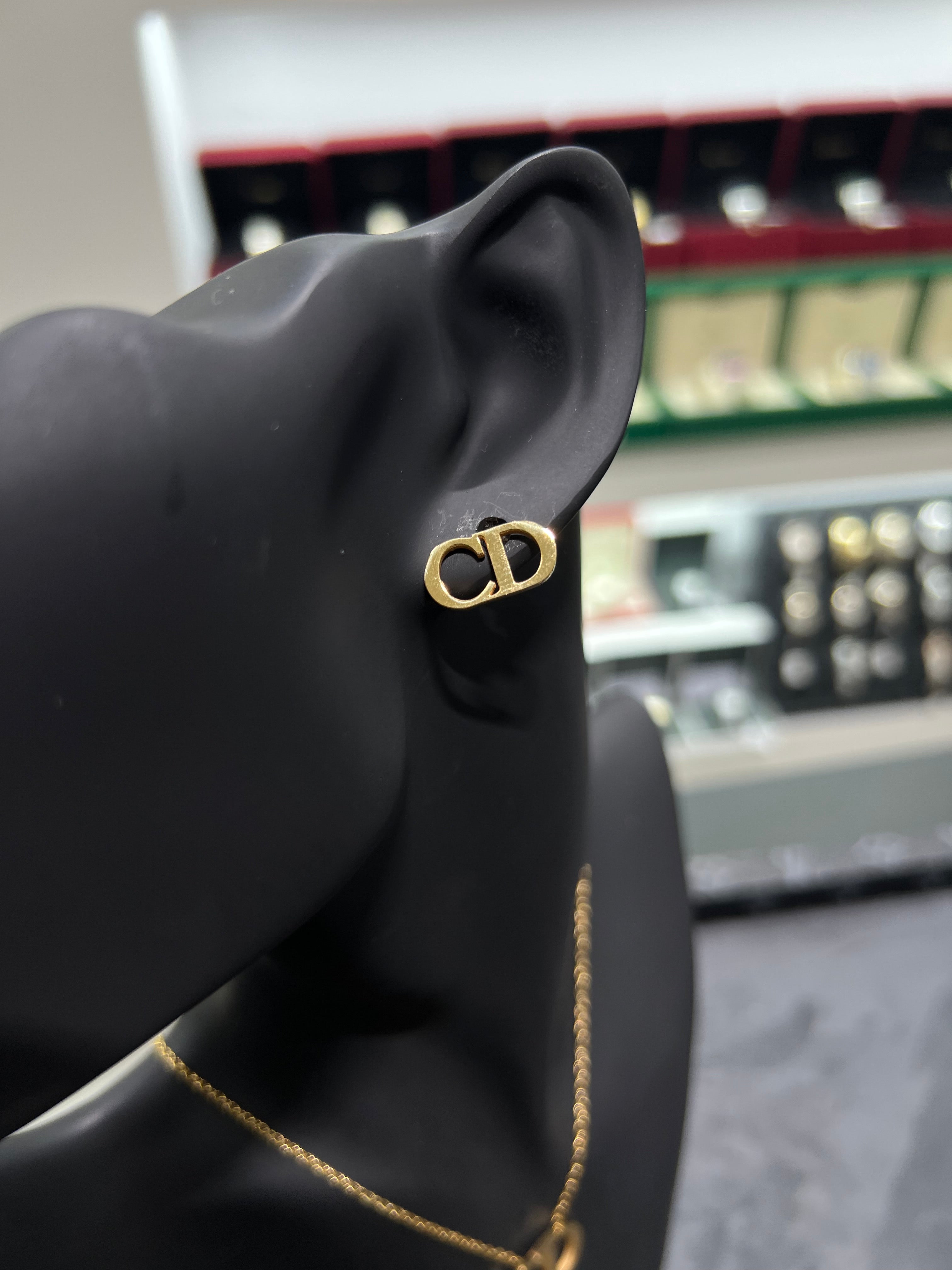 طقم DIORبالخاتم