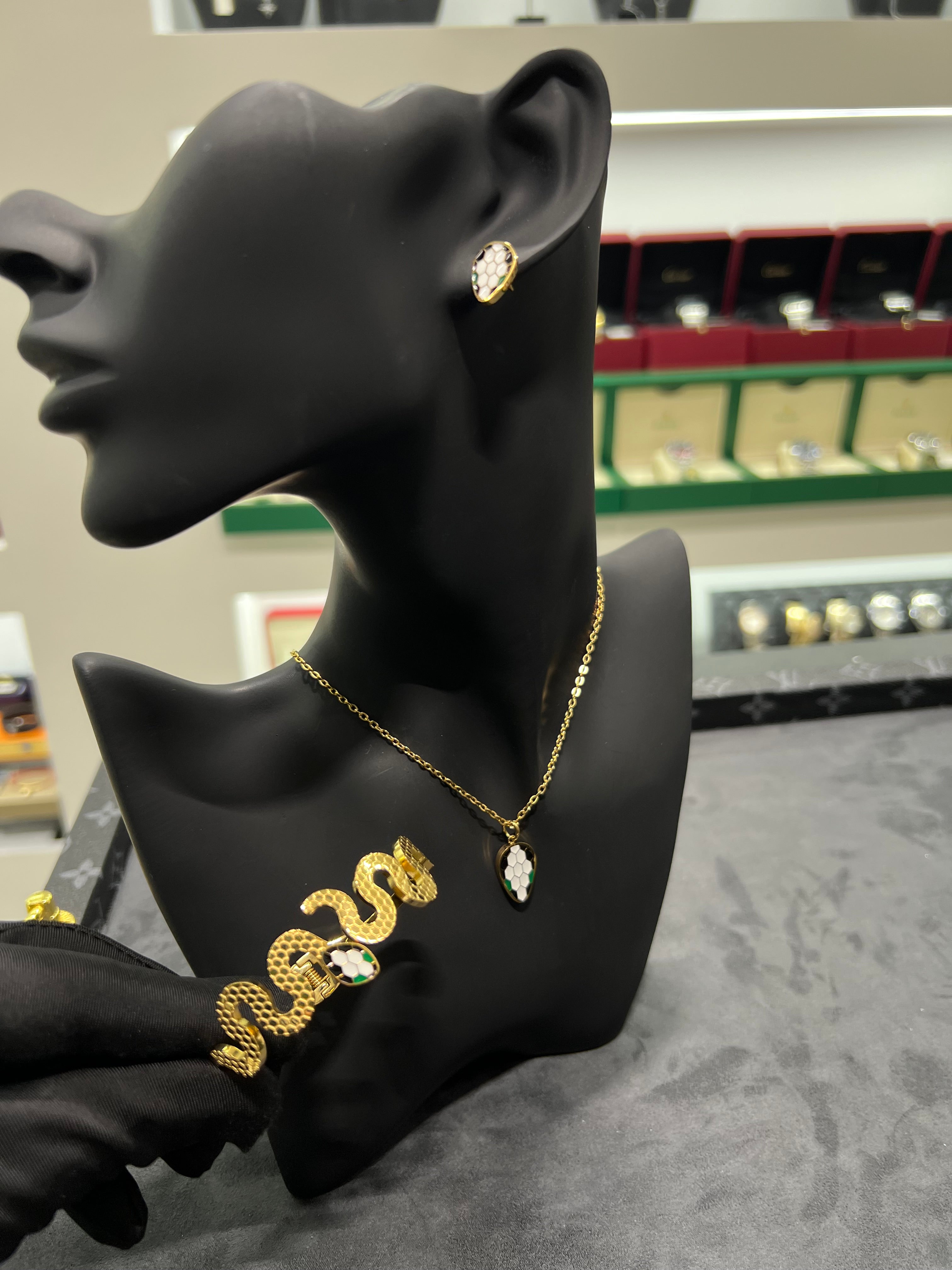 طقم بولغري التلاثي