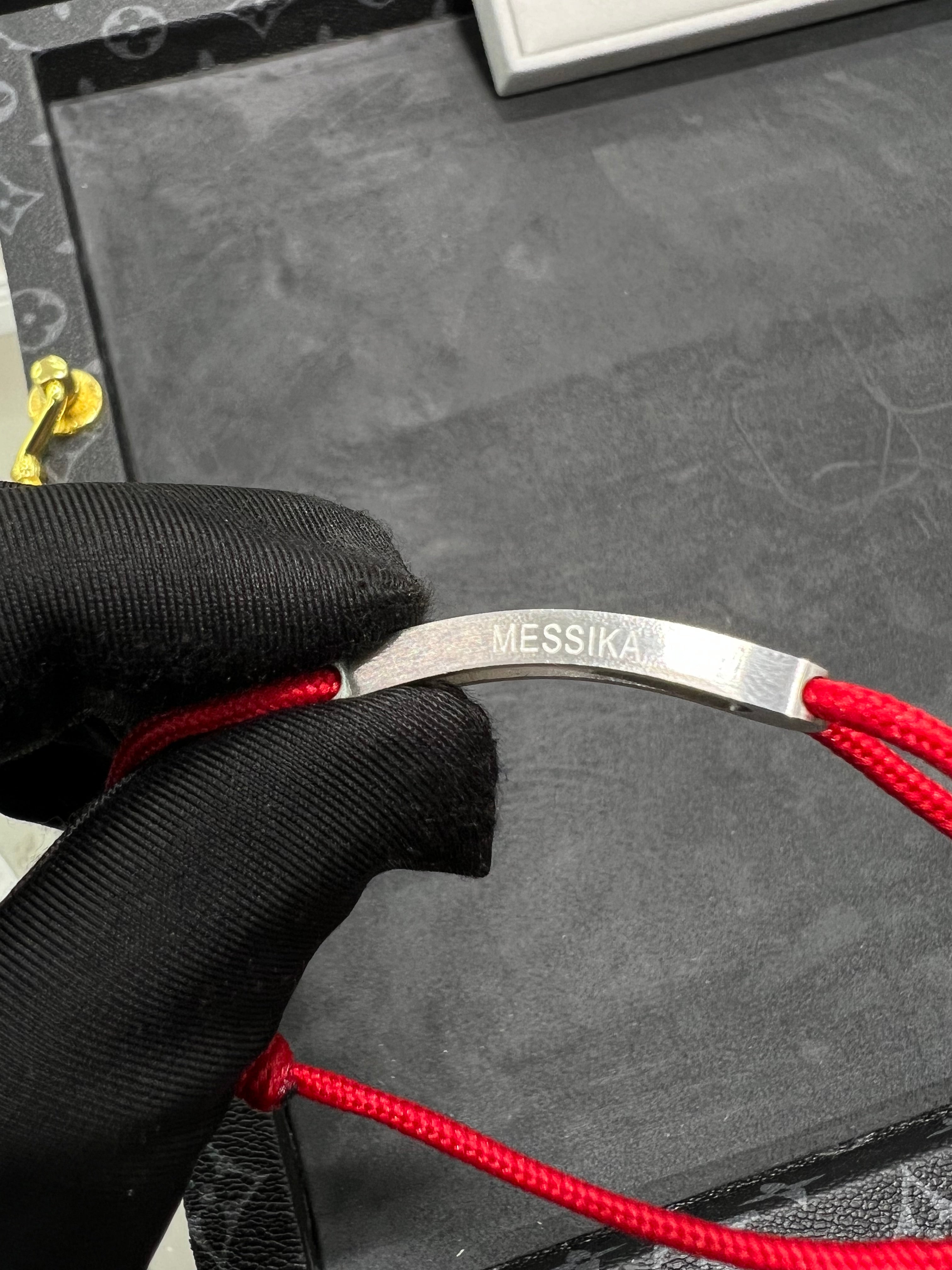 سوار خيط ميسيكا صغيره احمر