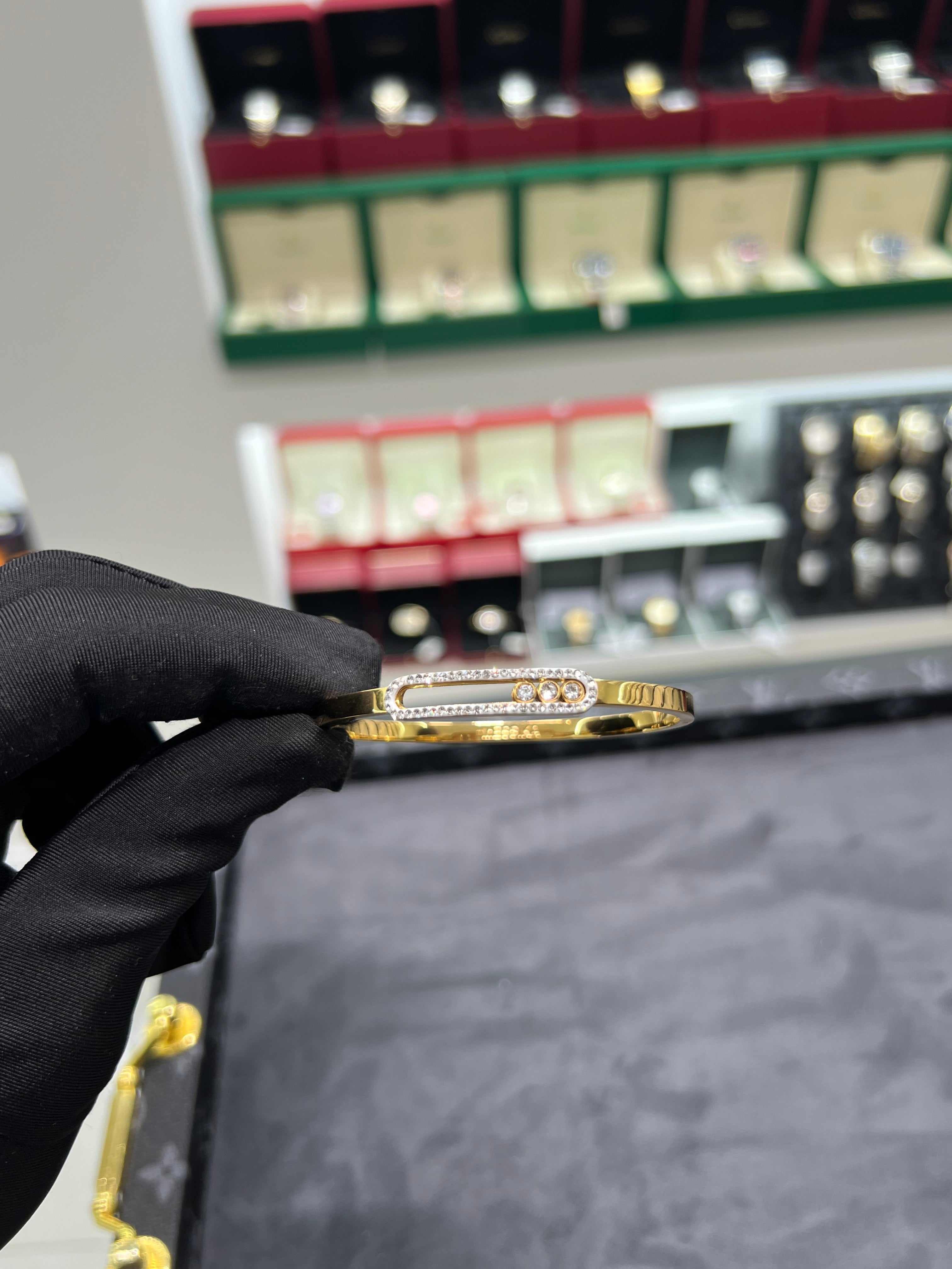 سوار ميسيكا ذهبي مرصع