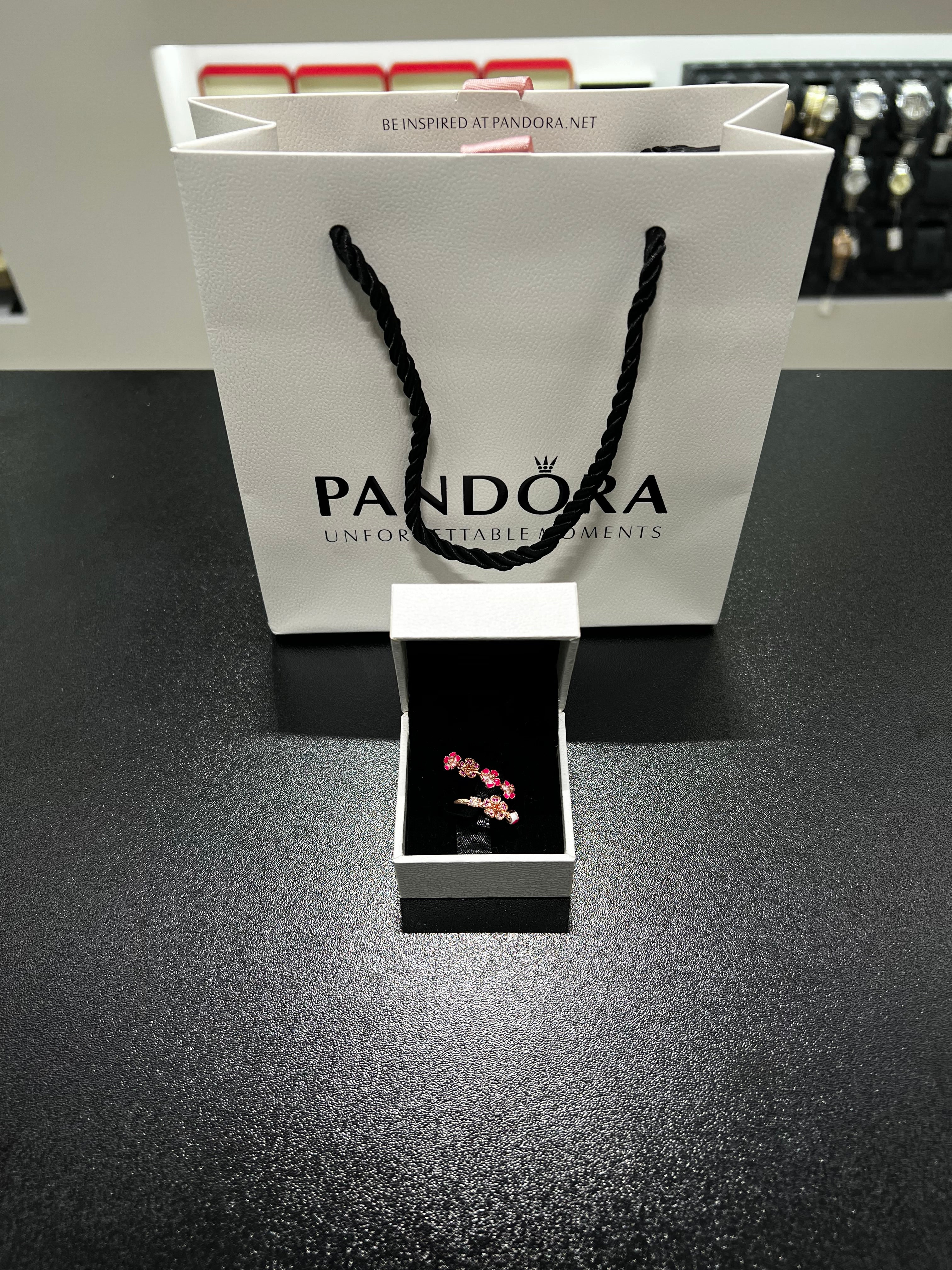 خاتم Pandōra روز قولد