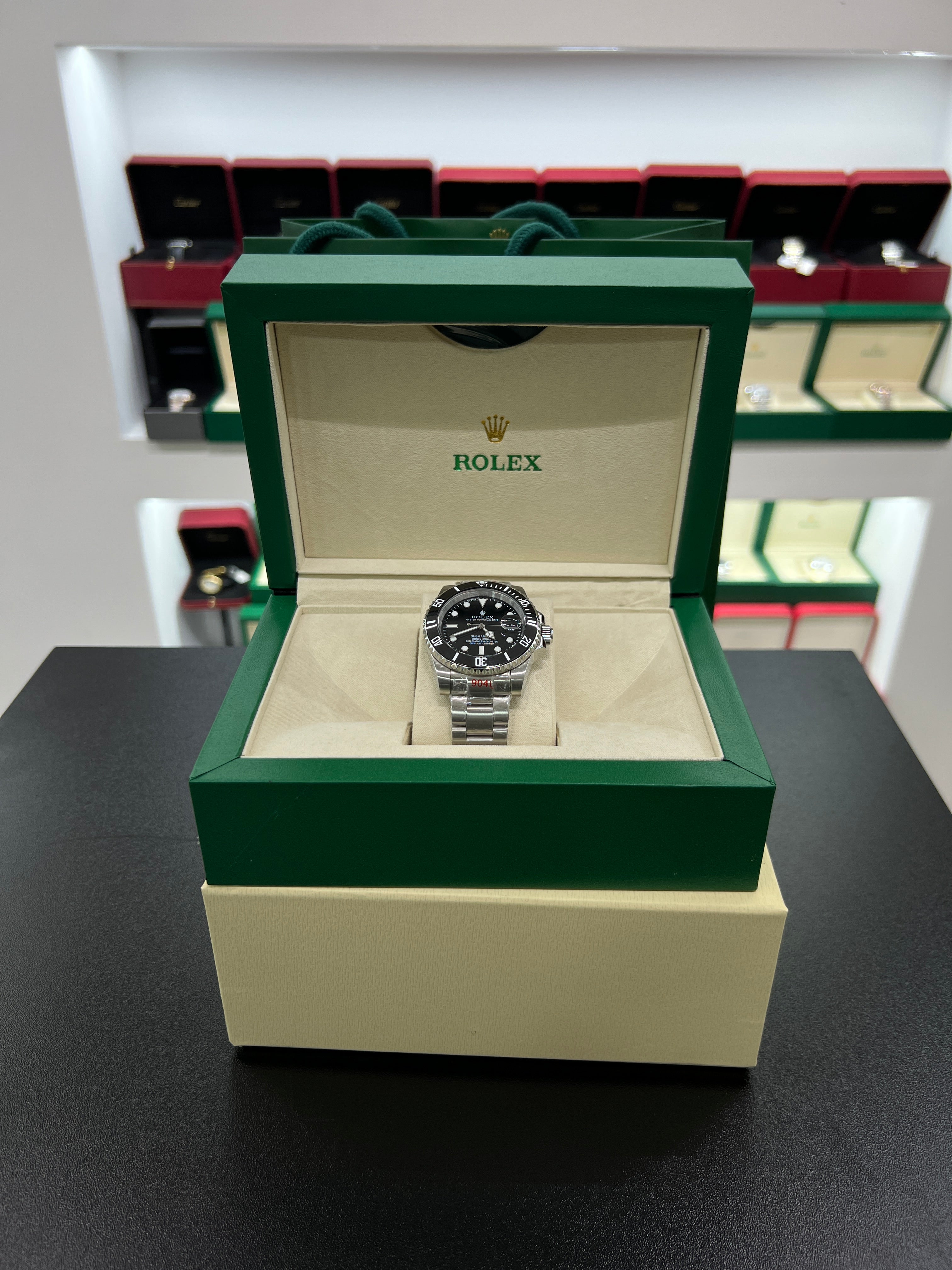 Submariner Date – Black Dial