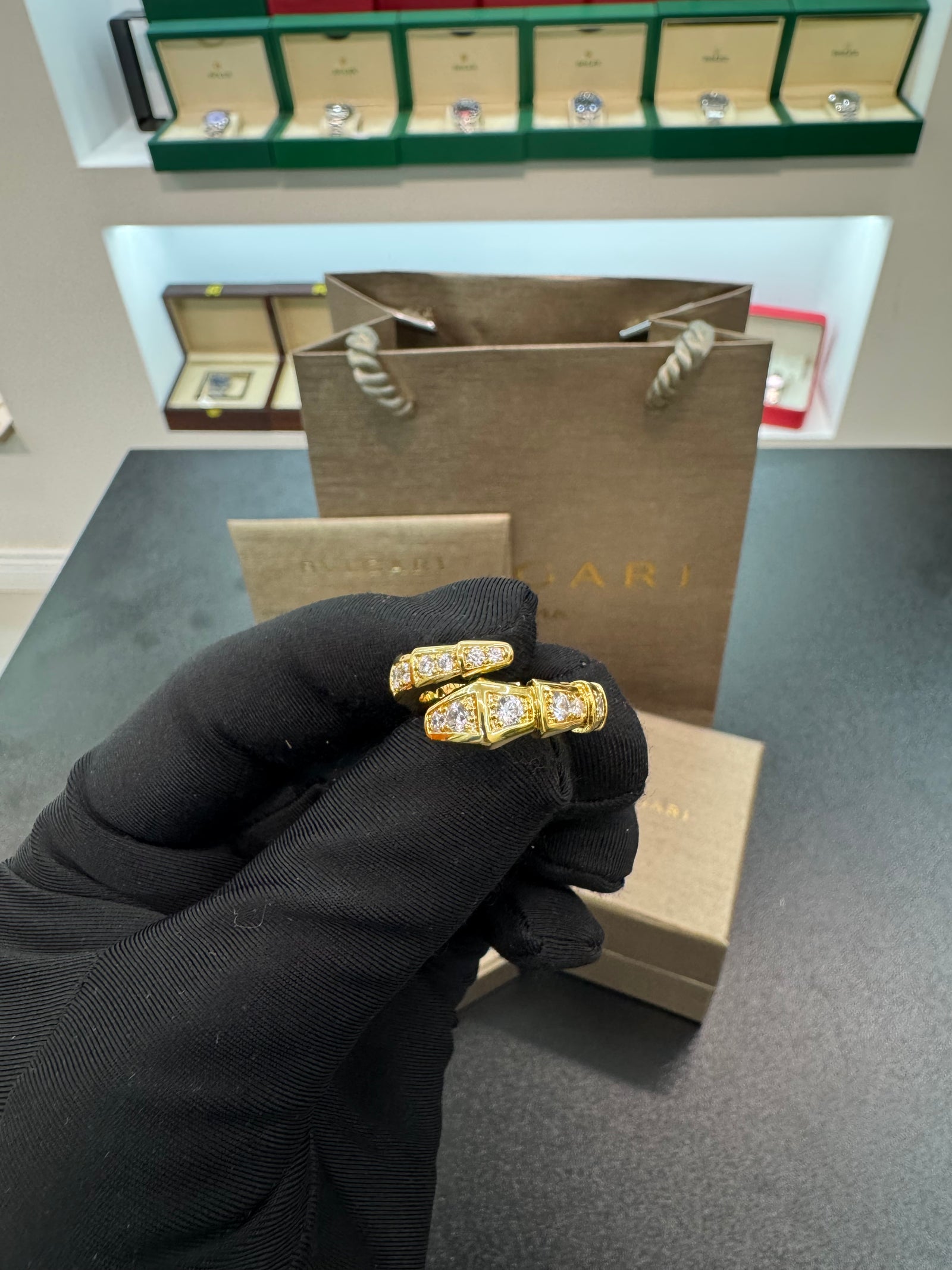 Serpenti ring Studded