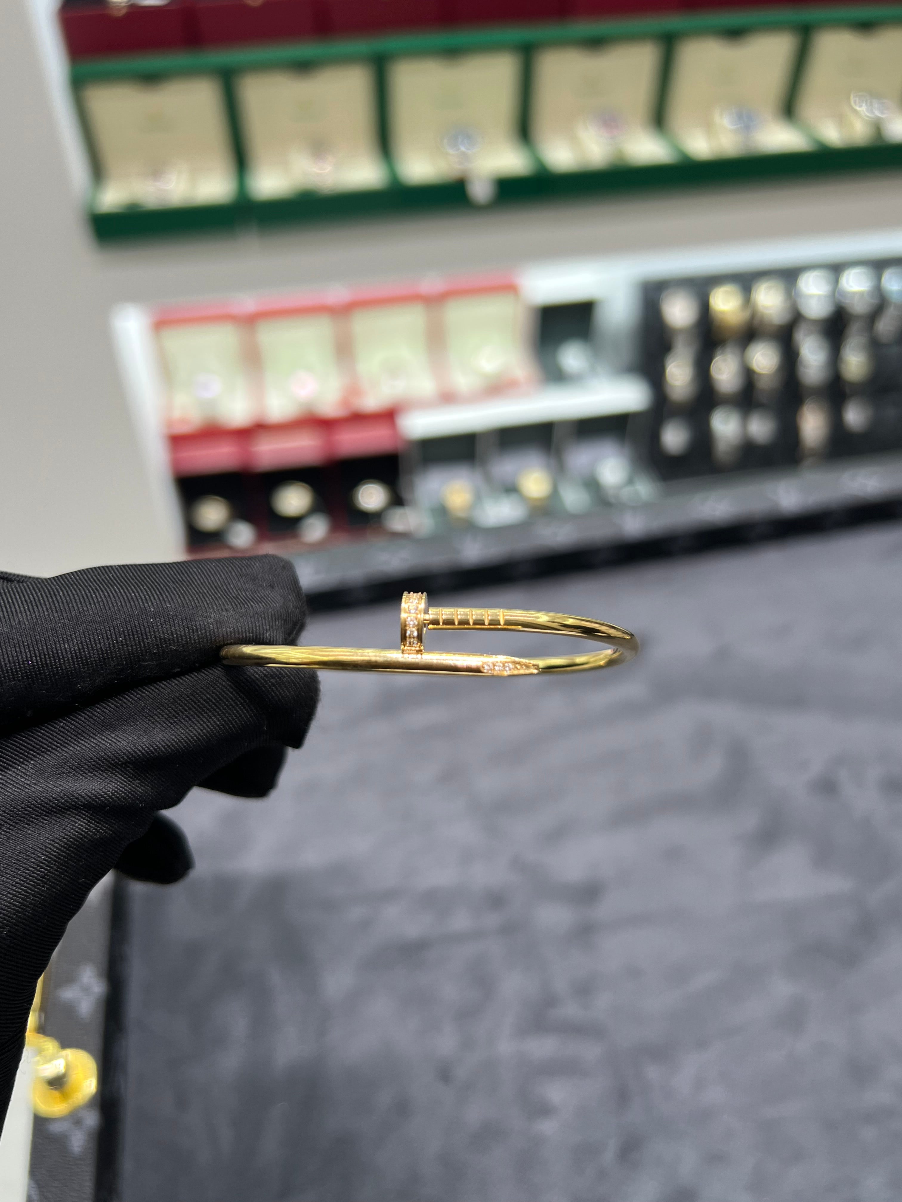 سوار جوست آن كلو المتوسط