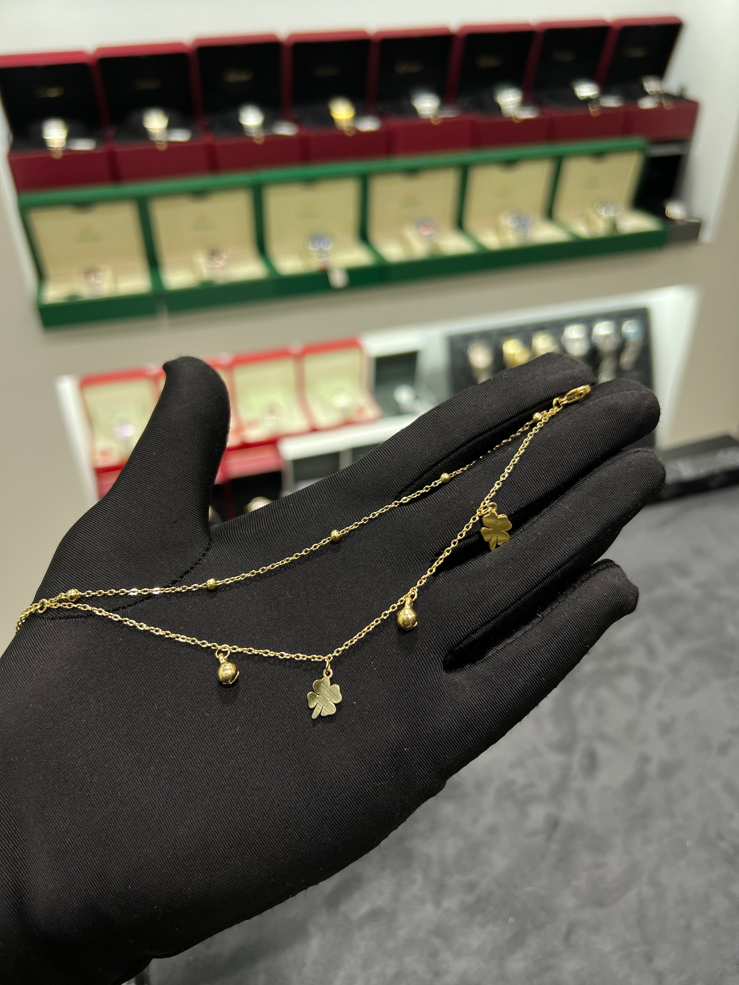 انسيال ورقة الحظ