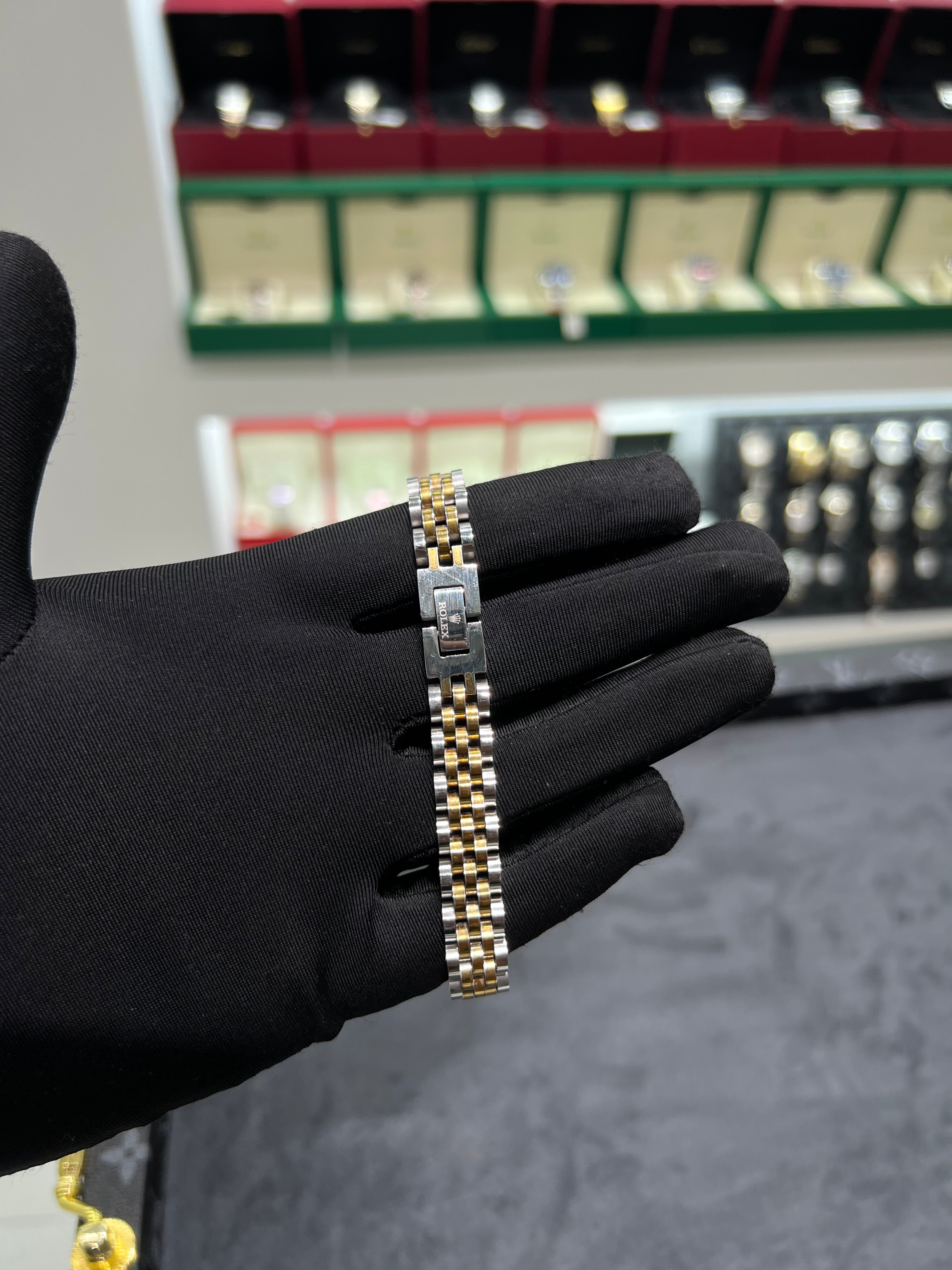 سوار رولكس فضي مطعم بالذهبي