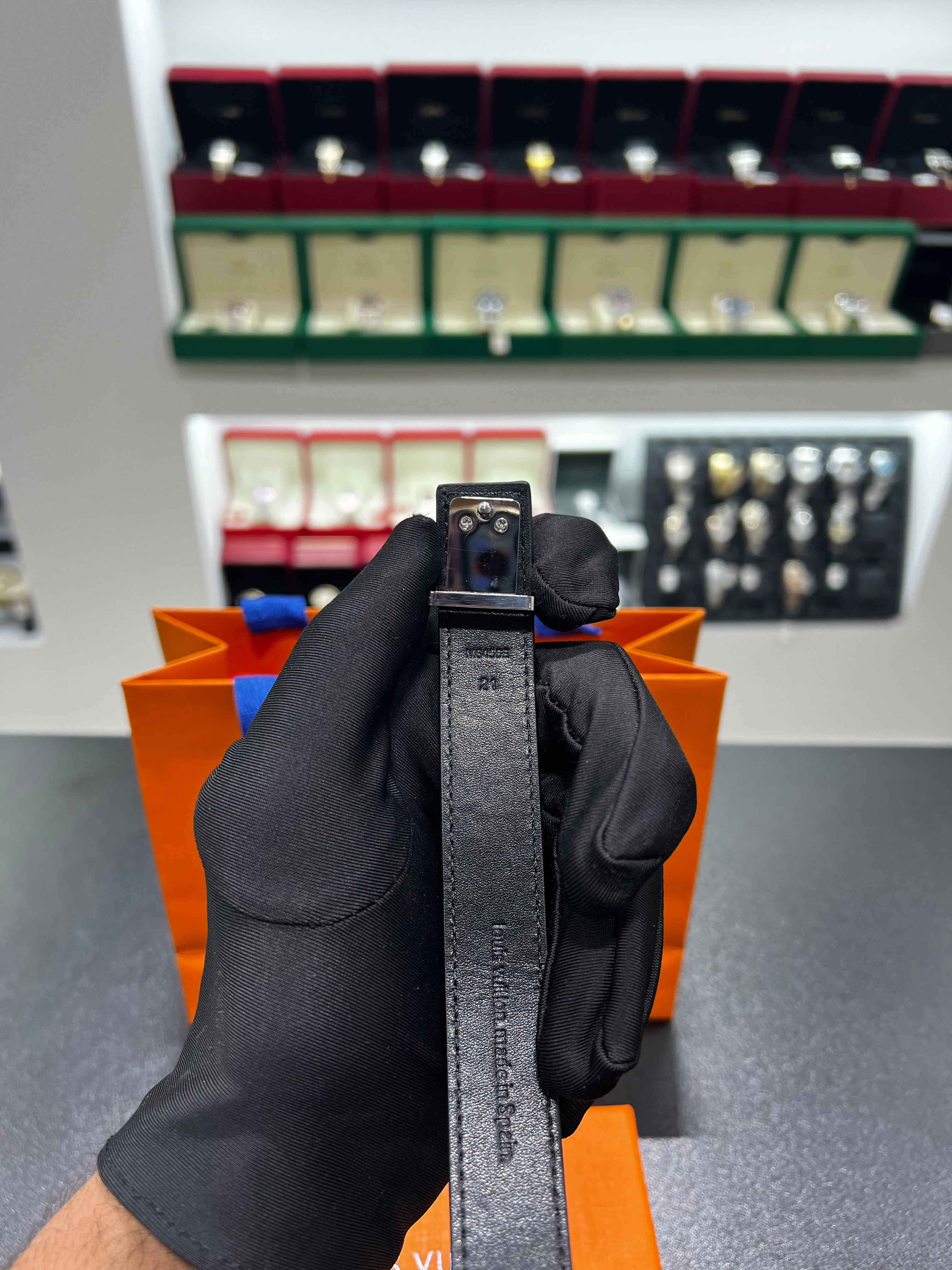 حزام يد  جلد LV ازرق