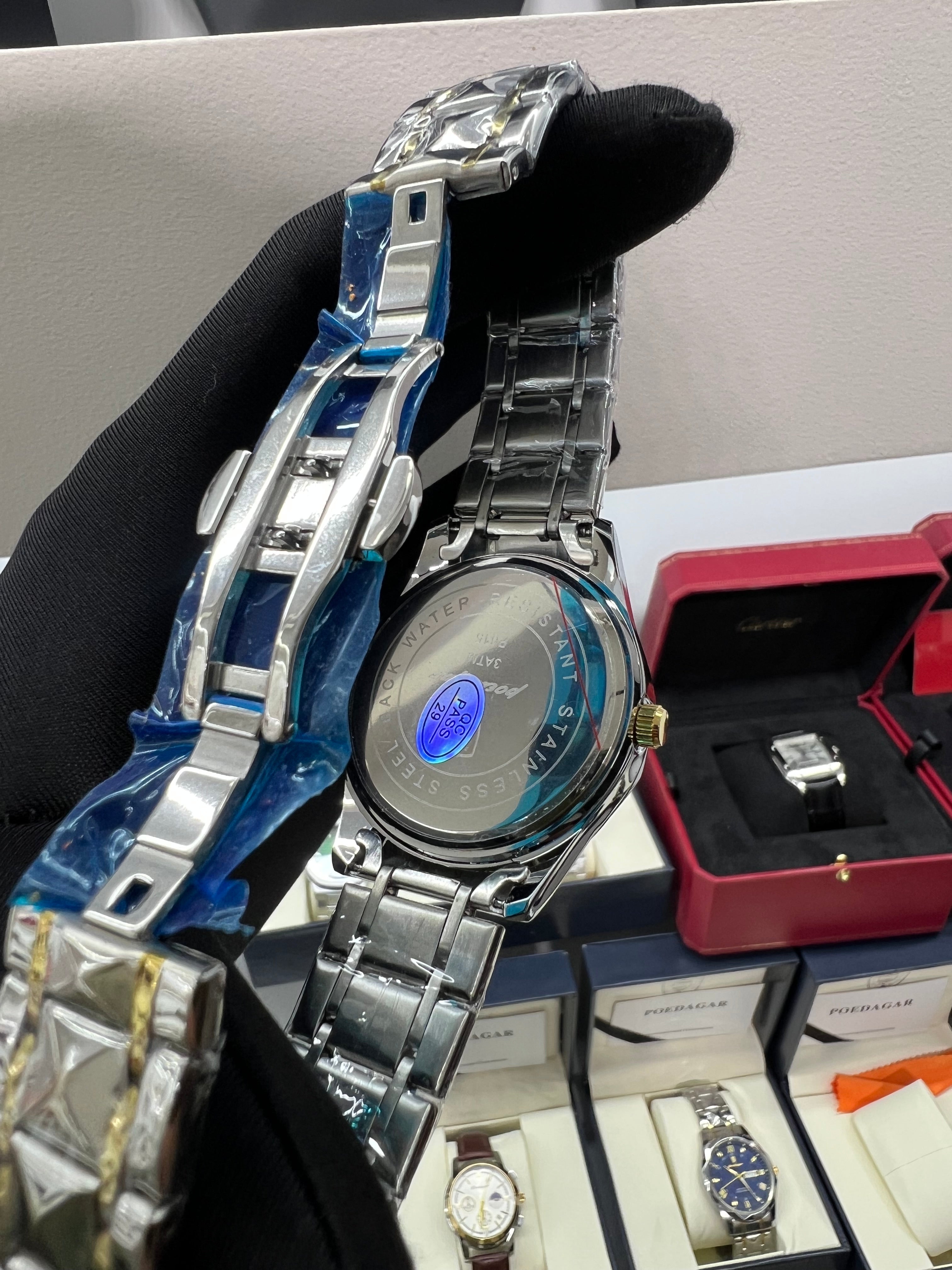 POÈDAGAR لون اسود