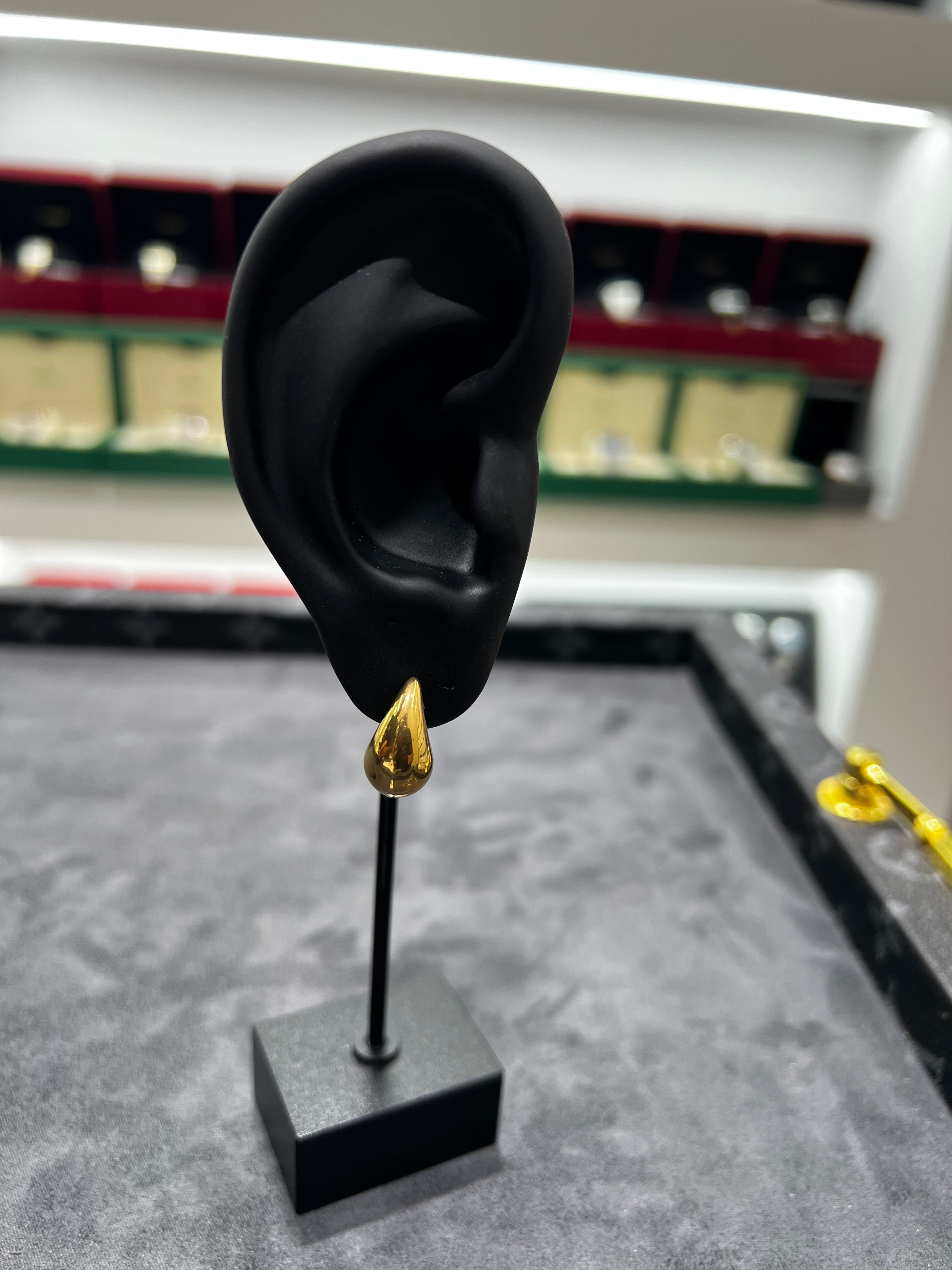 اقراط اذن الدمعه صغير