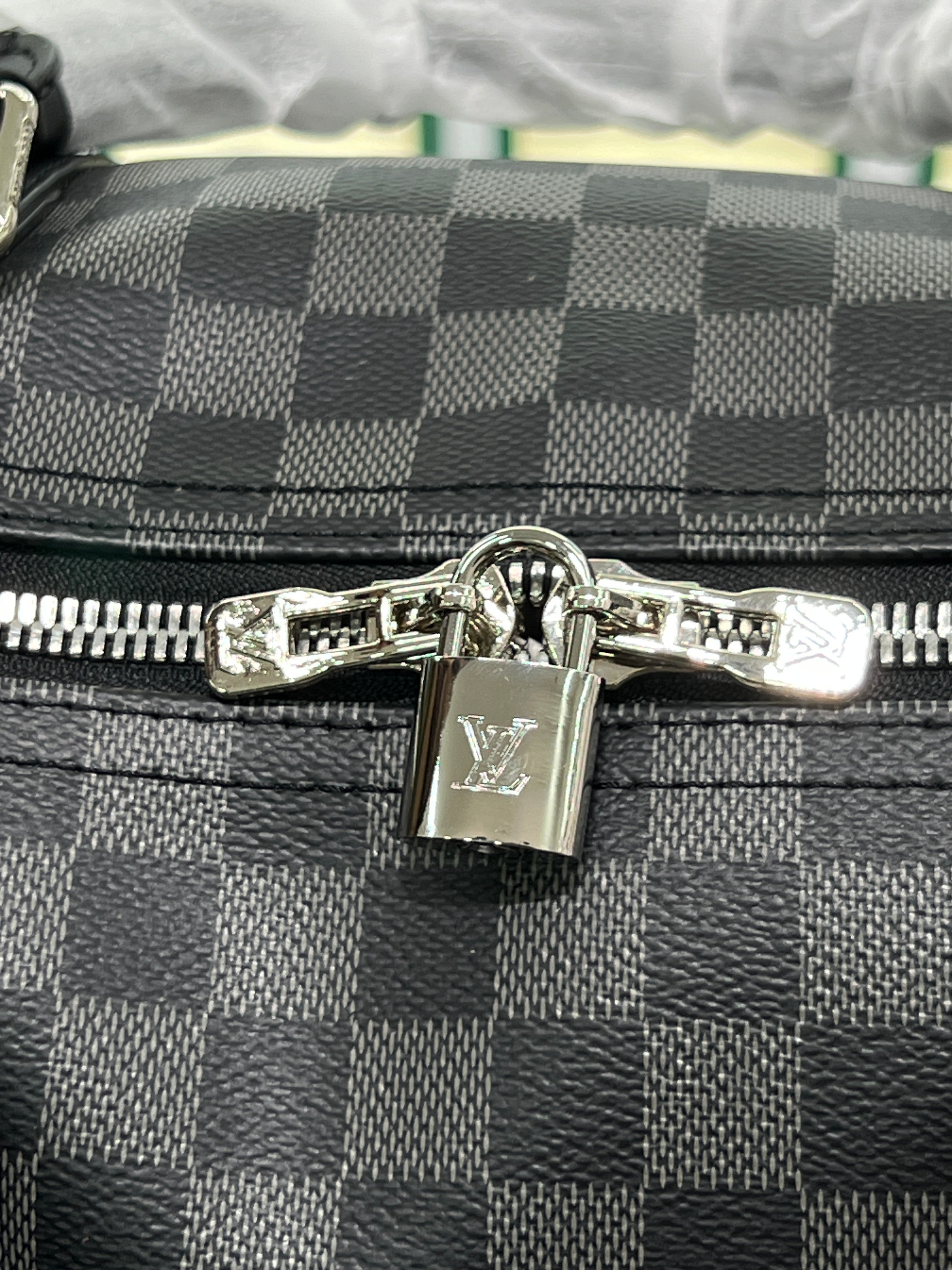Keepall Bandoulière 55 – Damier Graphite