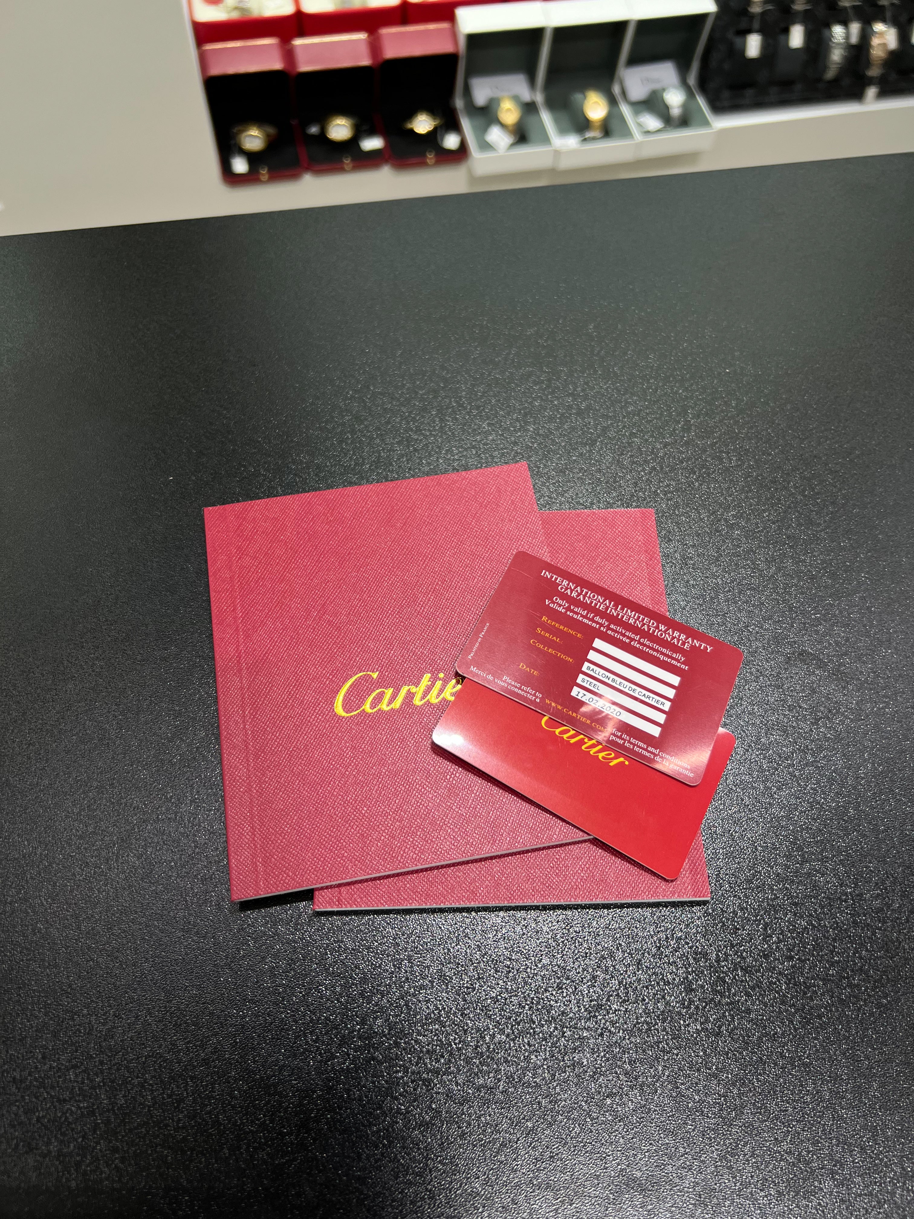 Cartiėr Santos black leather