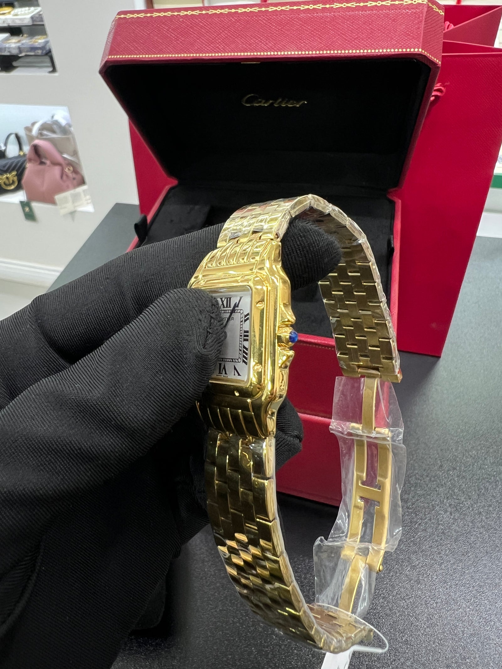 Panthère Gold Classic Model