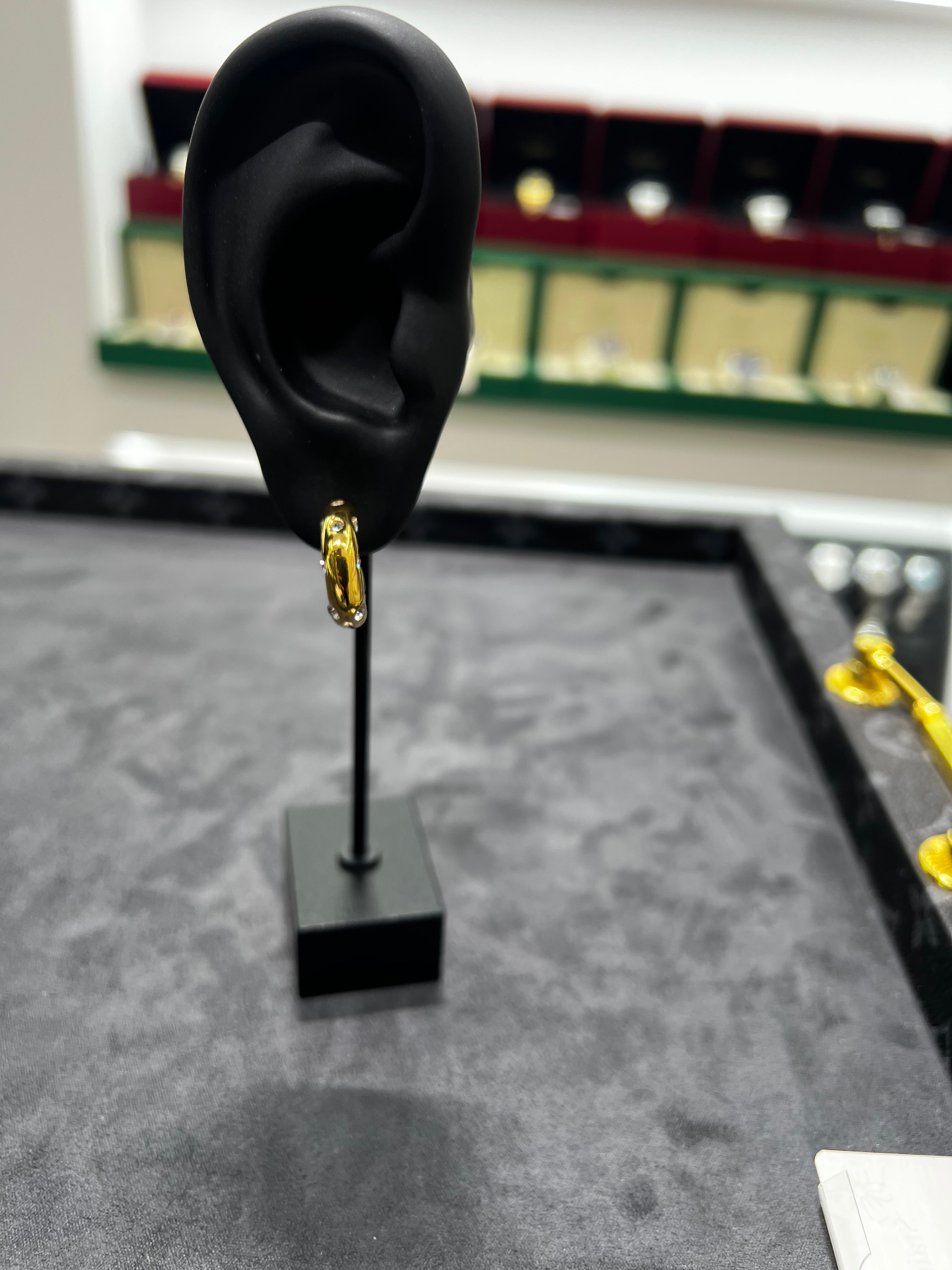 اقراط الحلقه المرصعه