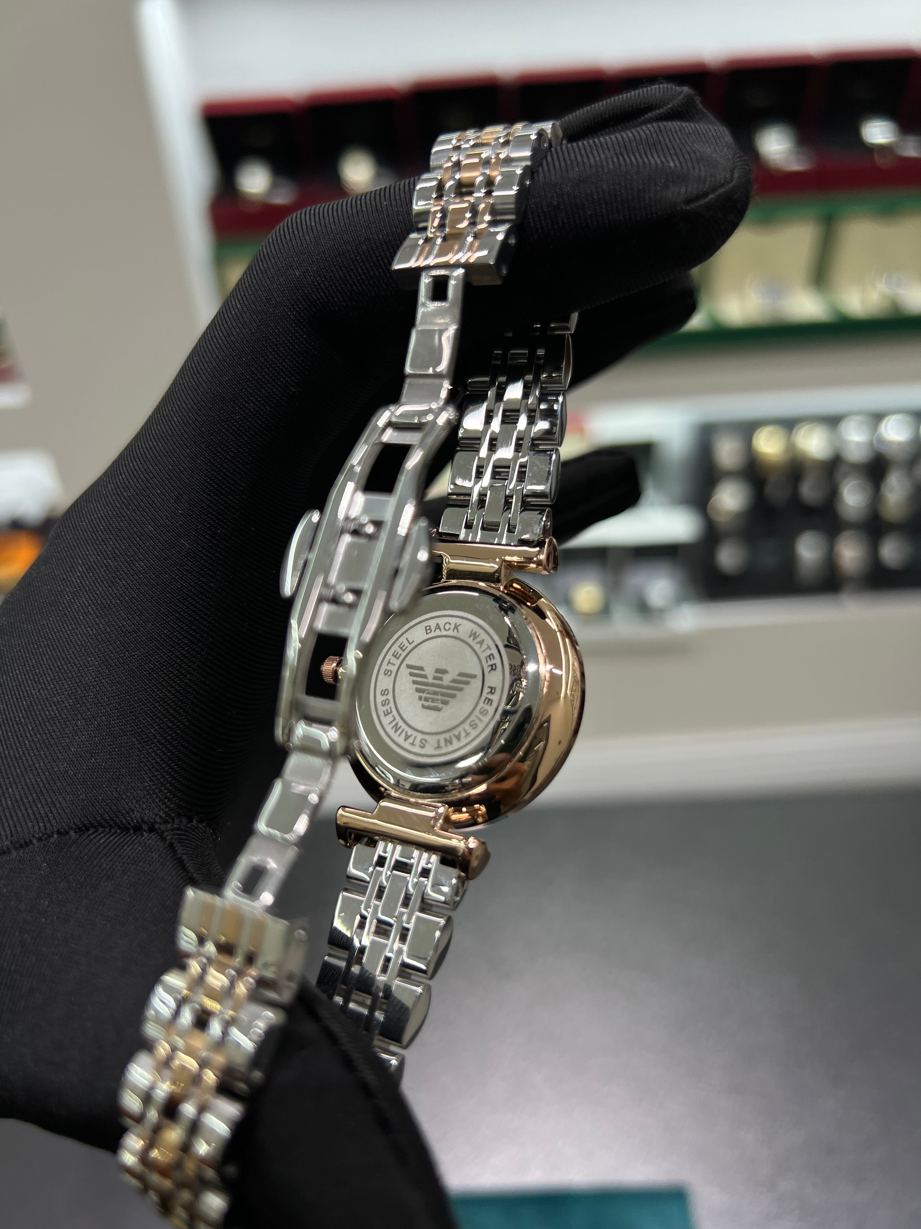 Armanį watch, two-tone, studded lens, من دون علبه جوده رقم 2