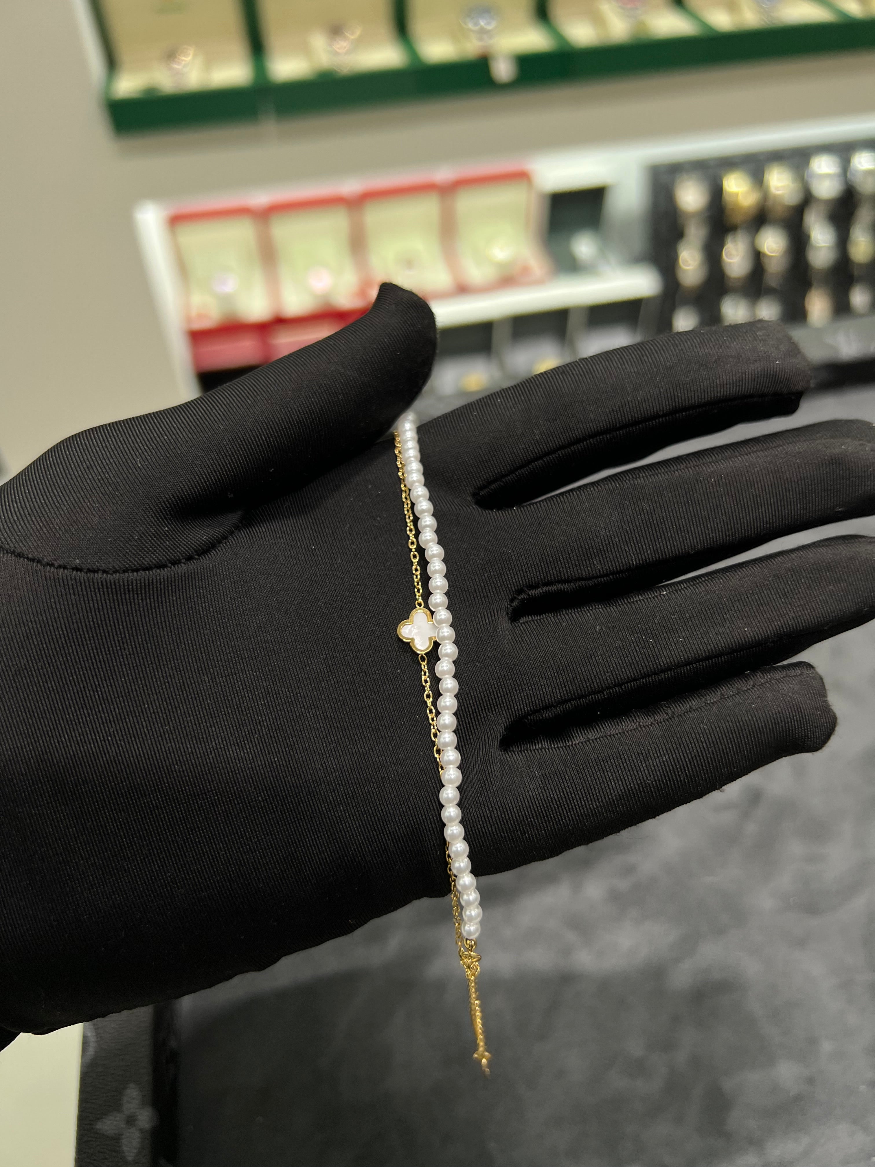 انسيال الجوهر سلسلتين