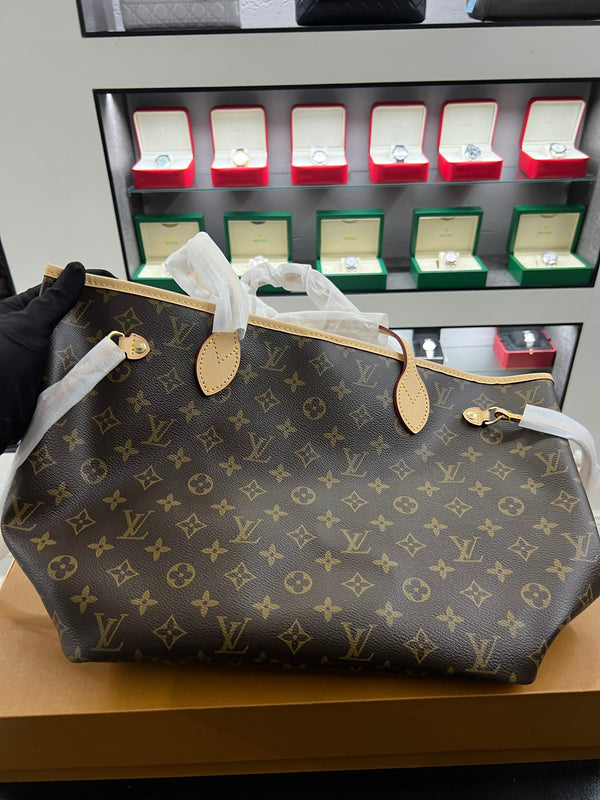 حقيبة نيفرفول تُوت – مونوجرام بنّي
Neverfull Tote – Brown Monogram
