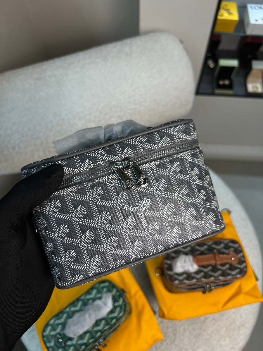 حقيبة ميوز فانيتي علبة تجميل بنقشة Muse Y Vanity Case