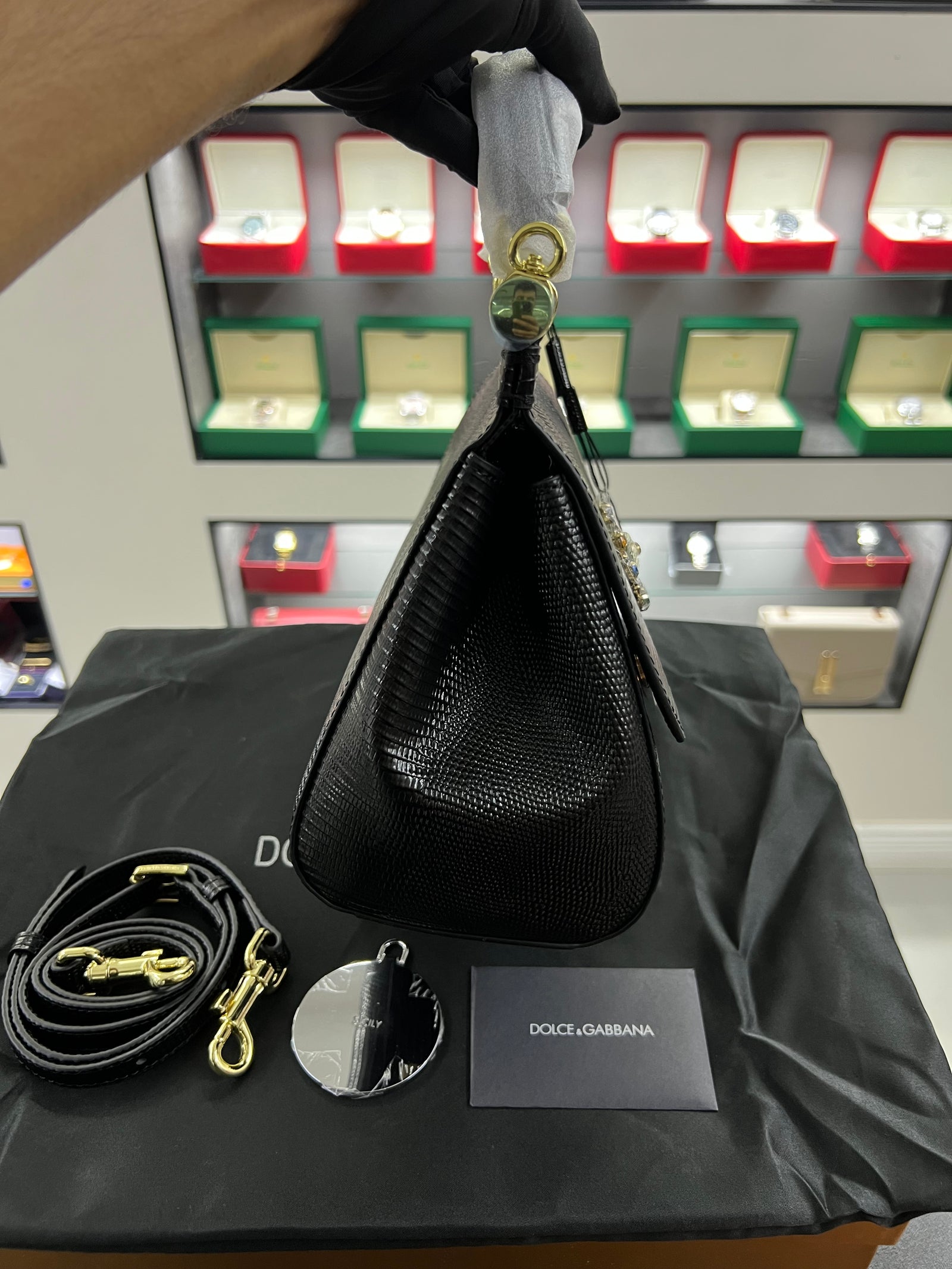 حقيبة سيسيلي سوداء بنقشة جلد السحلية الحجم الكبير
Sicily Bag – Black Lizard-Print