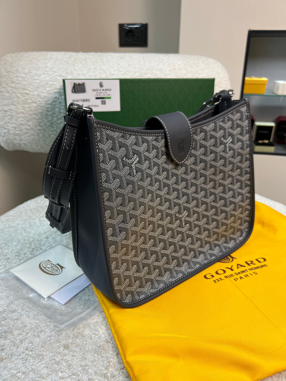 حقيبة ميوزيت كروس بنقشة Y رمادي Musette Crossbody