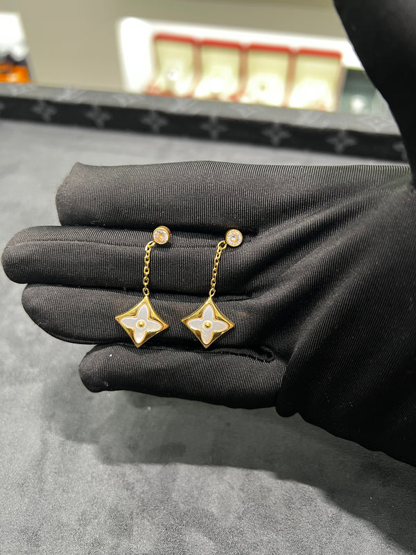 أقراط بيانكا بالحجر الأبيض | Bianca White Stone Earrings