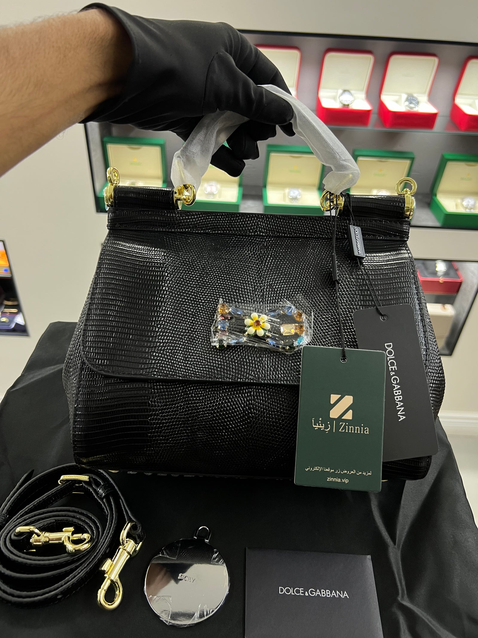 حقيبة سيسيلي سوداء بنقشة جلد السحلية الحجم الكبير
Sicily Bag – Black Lizard-Print