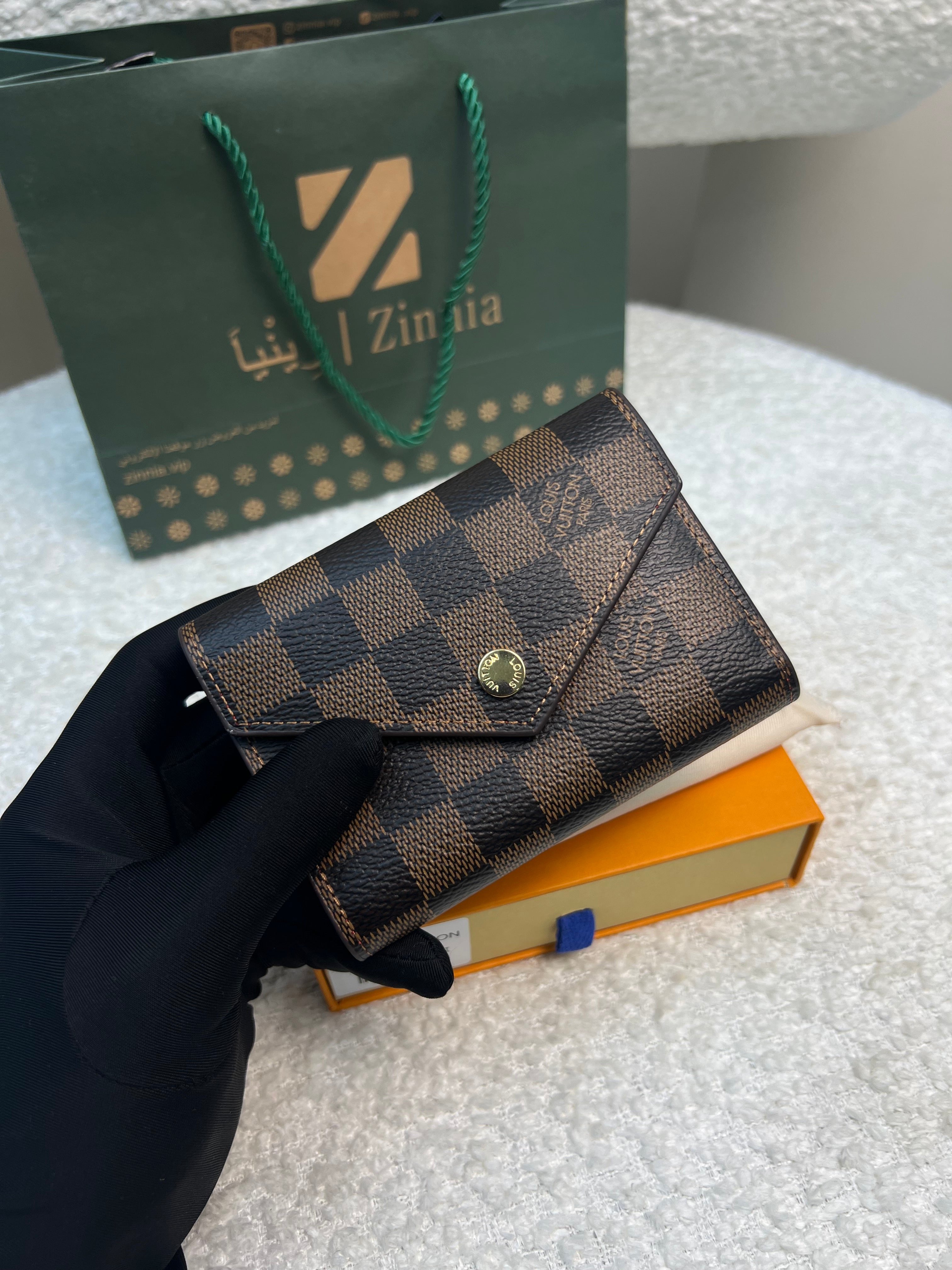 محفظة فيكتورين بنقشة دامييه البنّية Victorine Damier Ebene Wallet