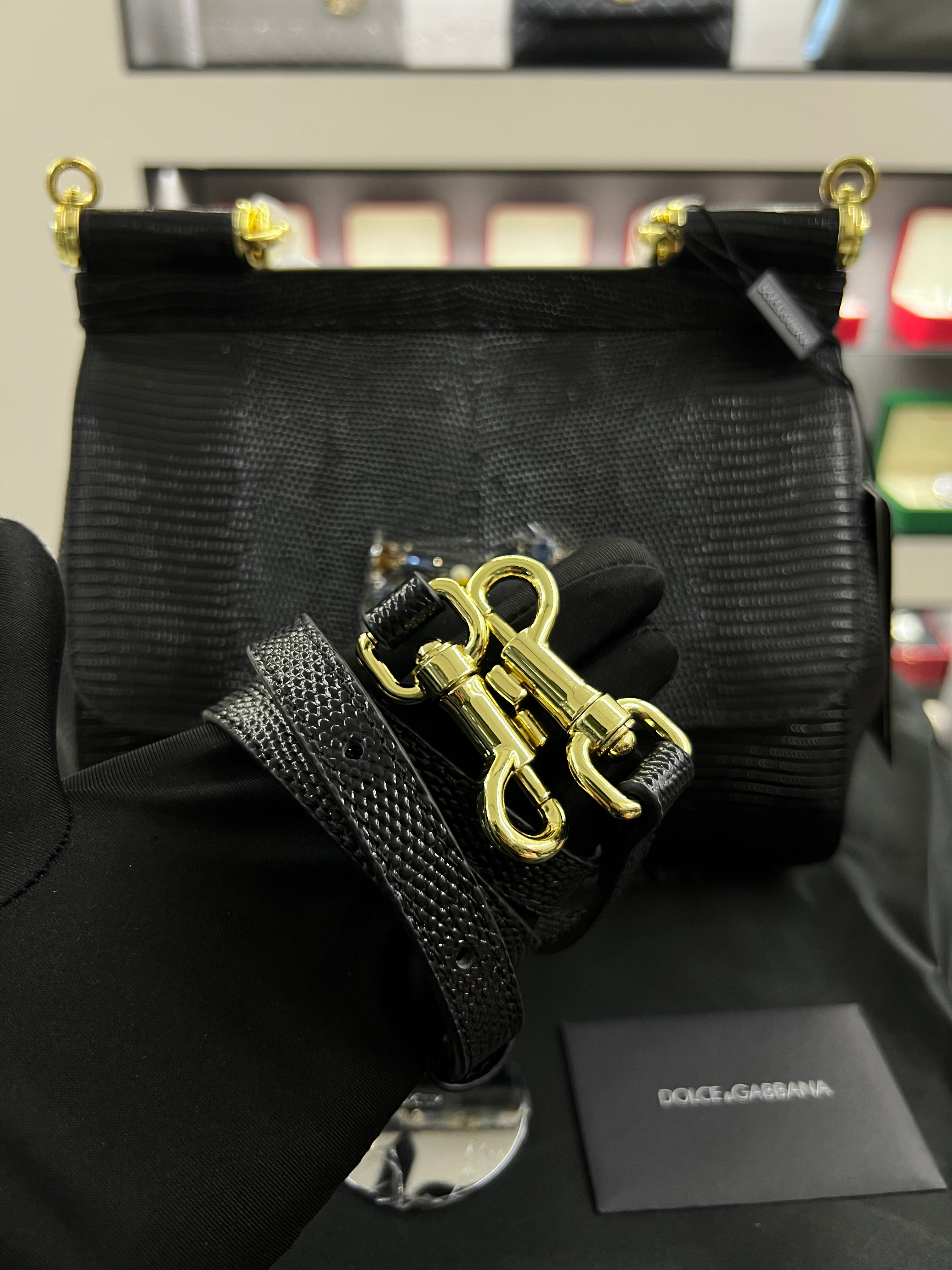 حقيبة سيسيلي سوداء بنقشة جلد السحلية الحجم الكبير
Sicily Bag – Black Lizard-Print